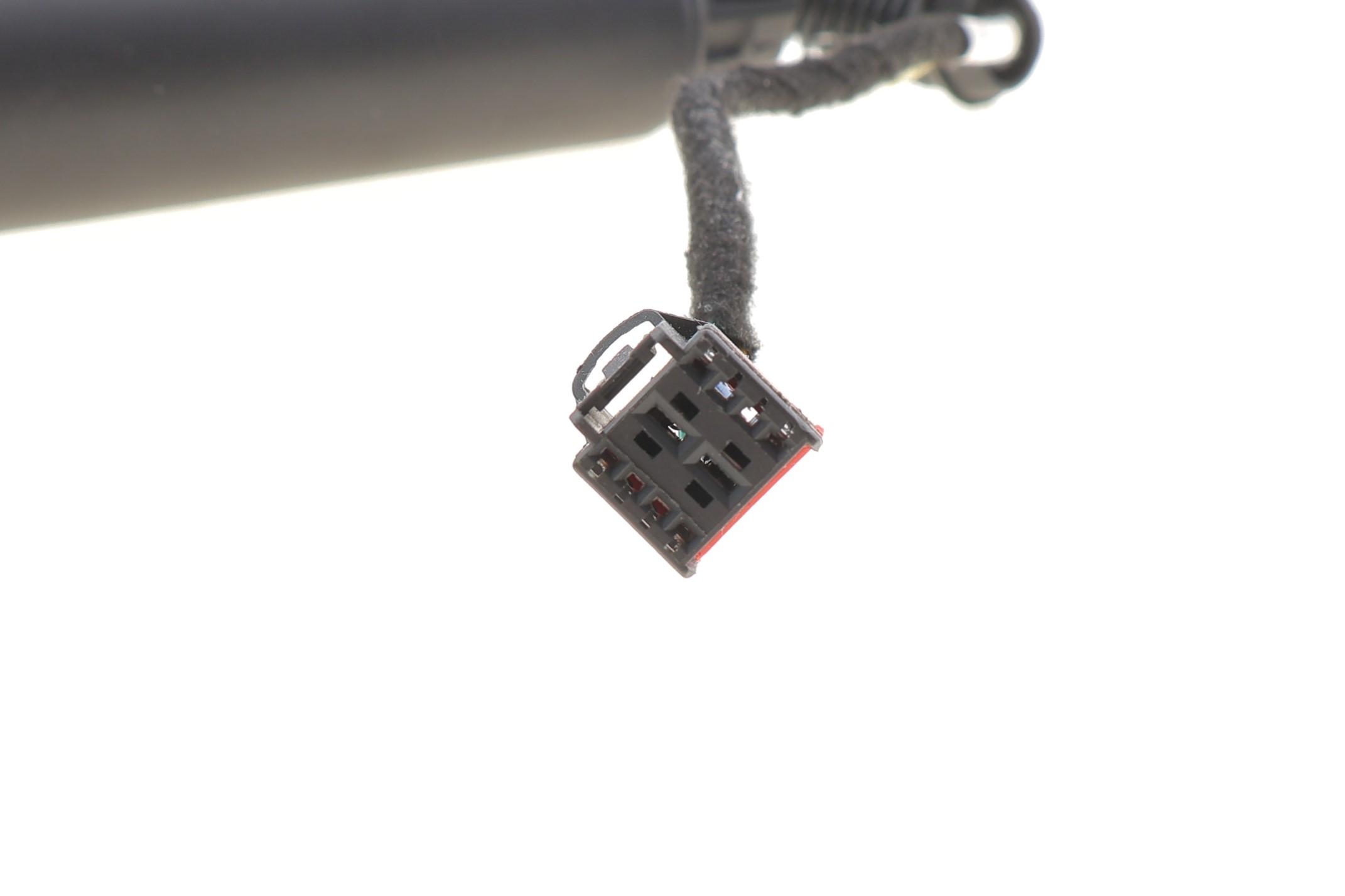 Амортизатор кришки багажника Skoda Superb III (3V5) 15- (L) (електро)