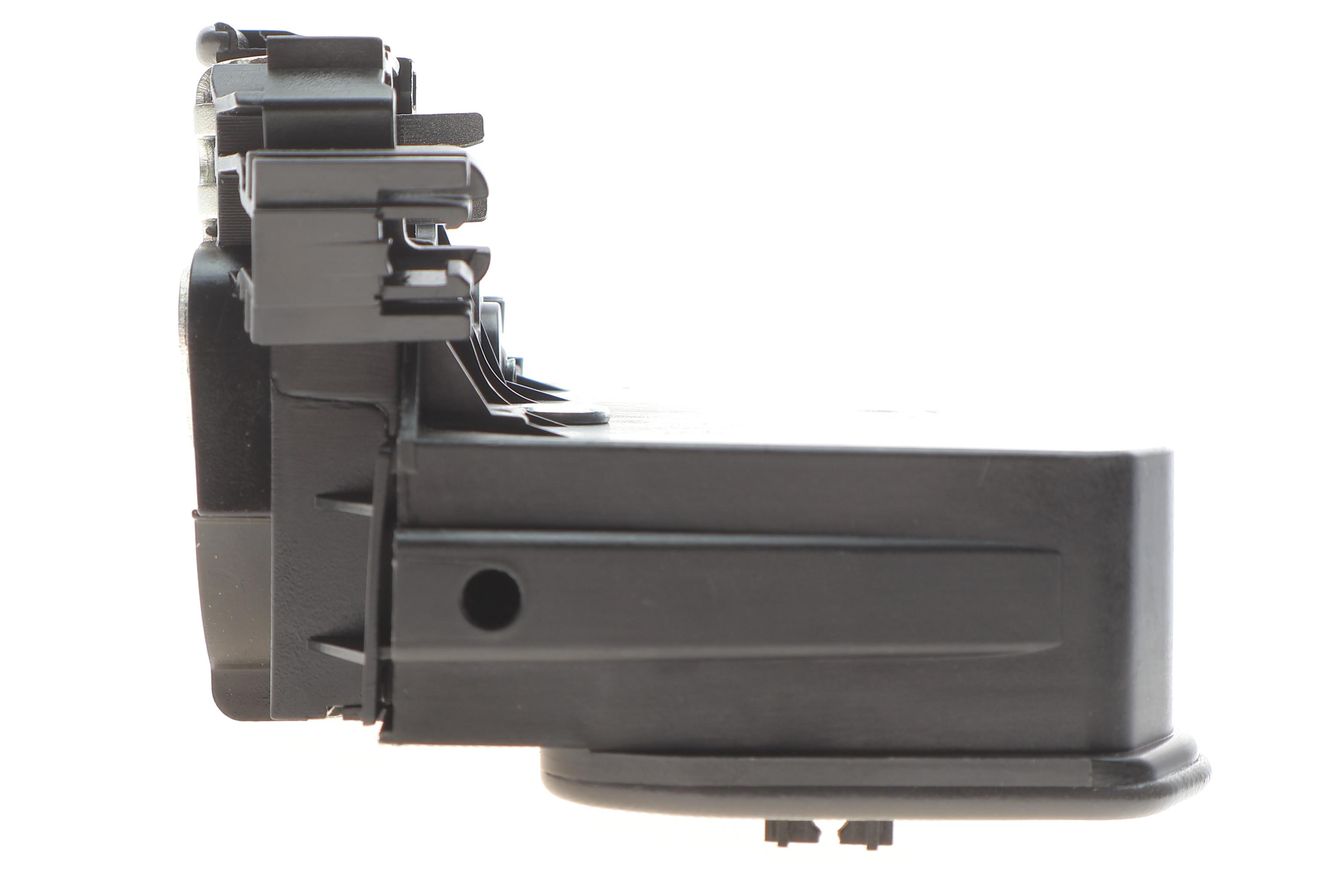 Замок дверей (передніх/R) BMW 1 (E81-E87/F20)/3 (E90/F30) 04-