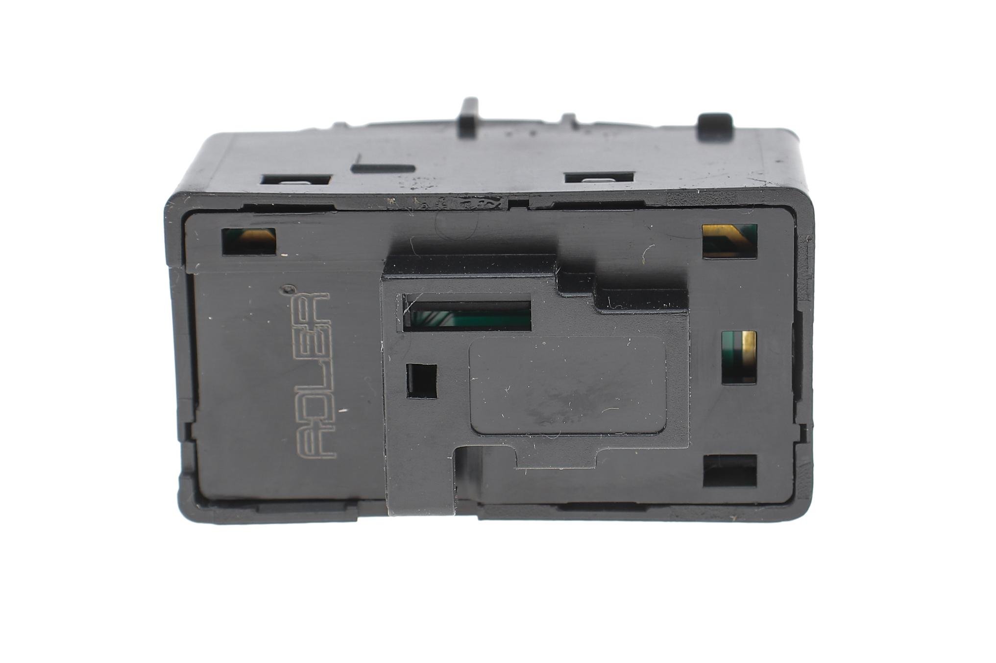 Кнопка склопідйомника (переднього/R/заднього L/R) Tesla Model 3 17-