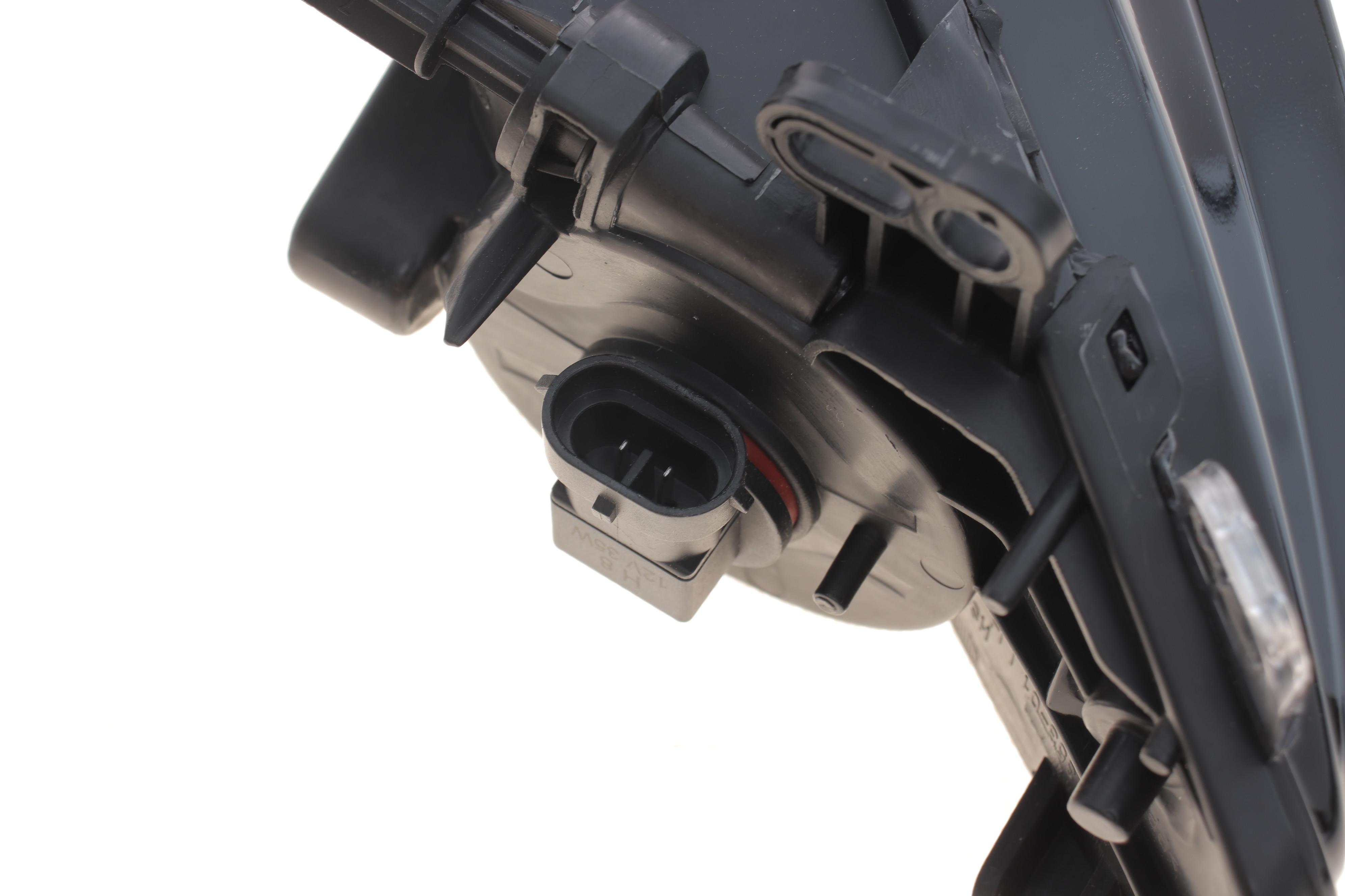 Фара протитуманна Audi A3 12-17 (L)