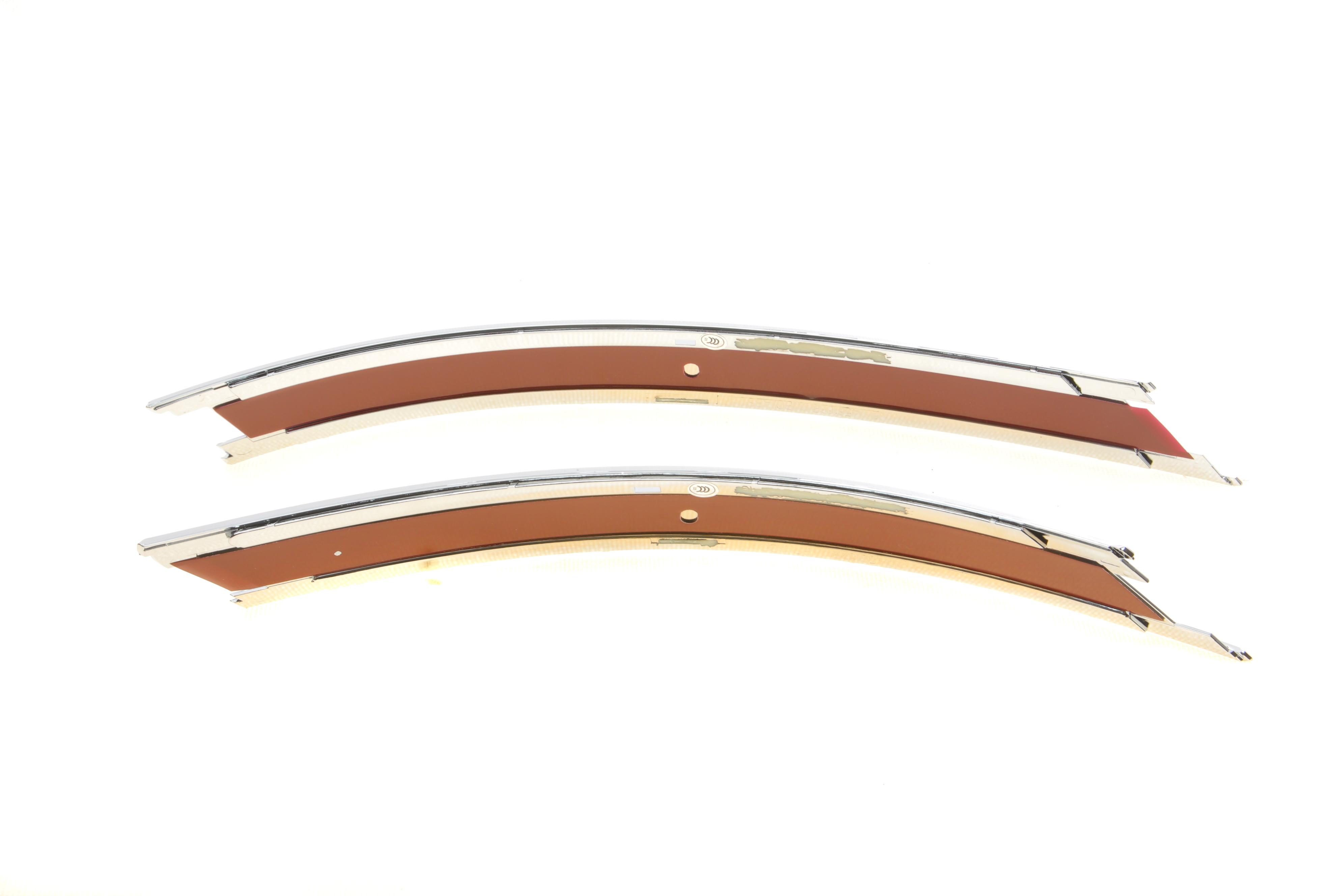 Накладка ліхтаря (заднього) MB S-class (W221) 06-13 (R)