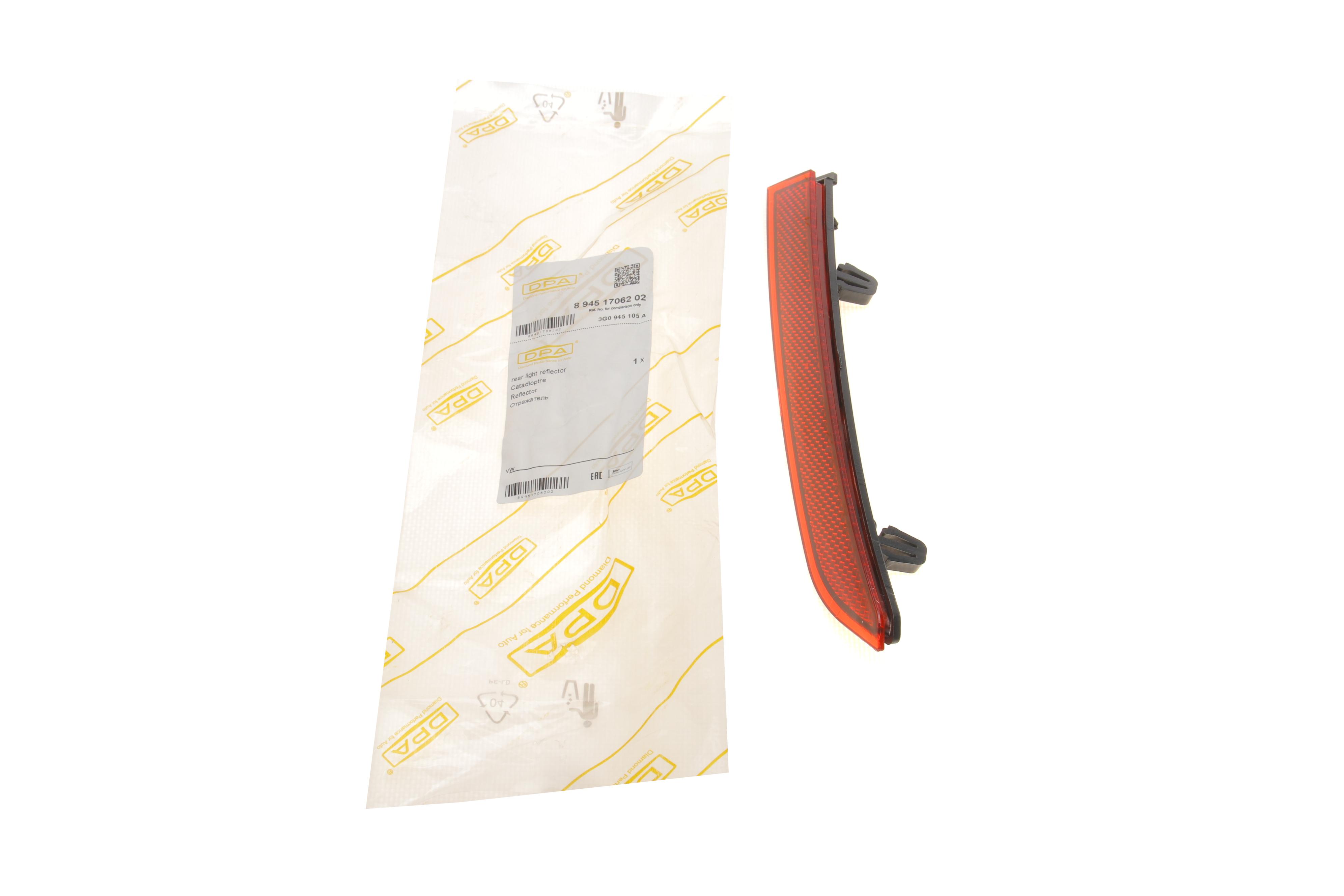 Світловідбивач бампера (заднього) VW Passat 14- (L)