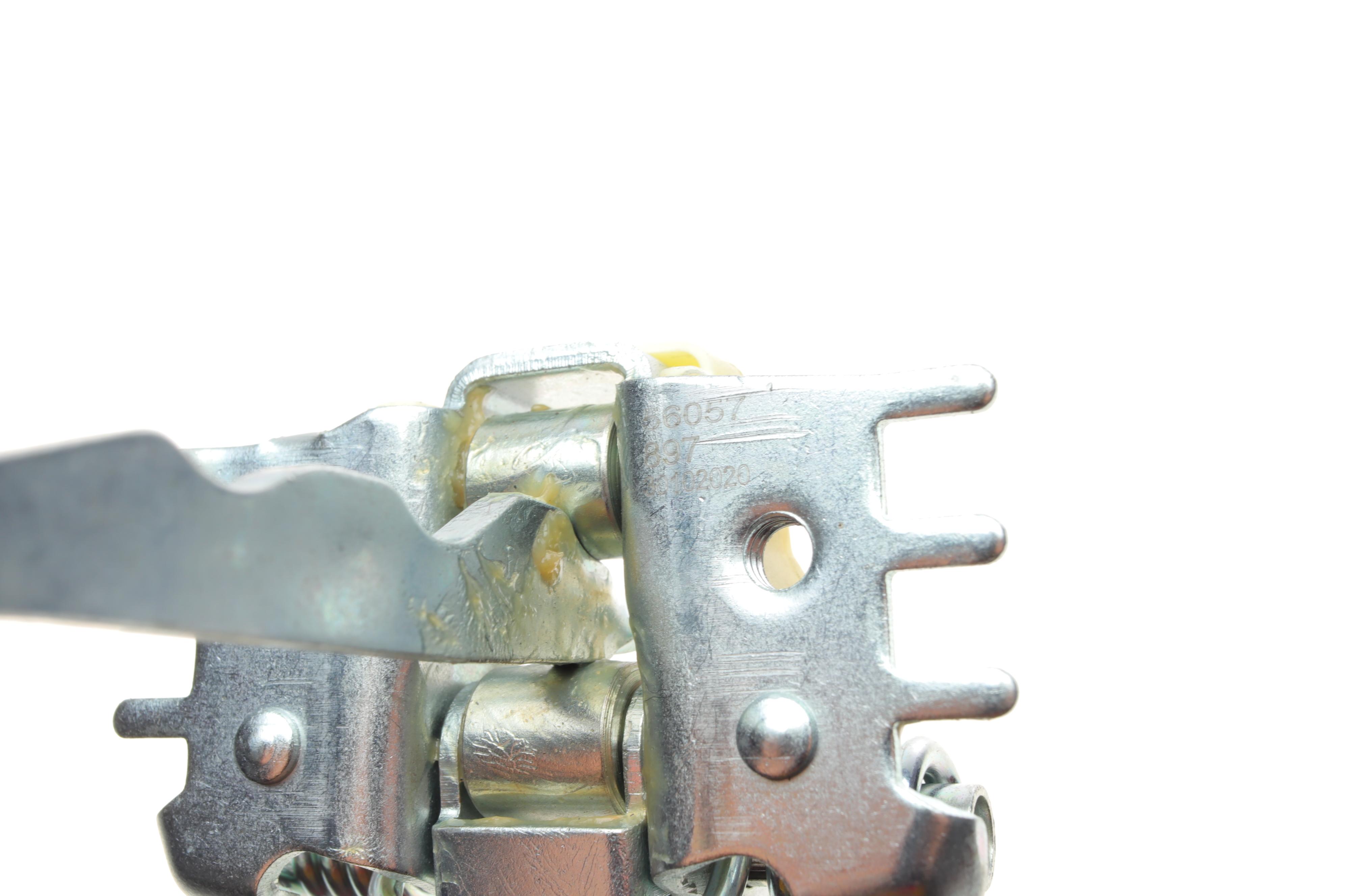 Обмежувач дверей (задніх) Renault Scenic 09-