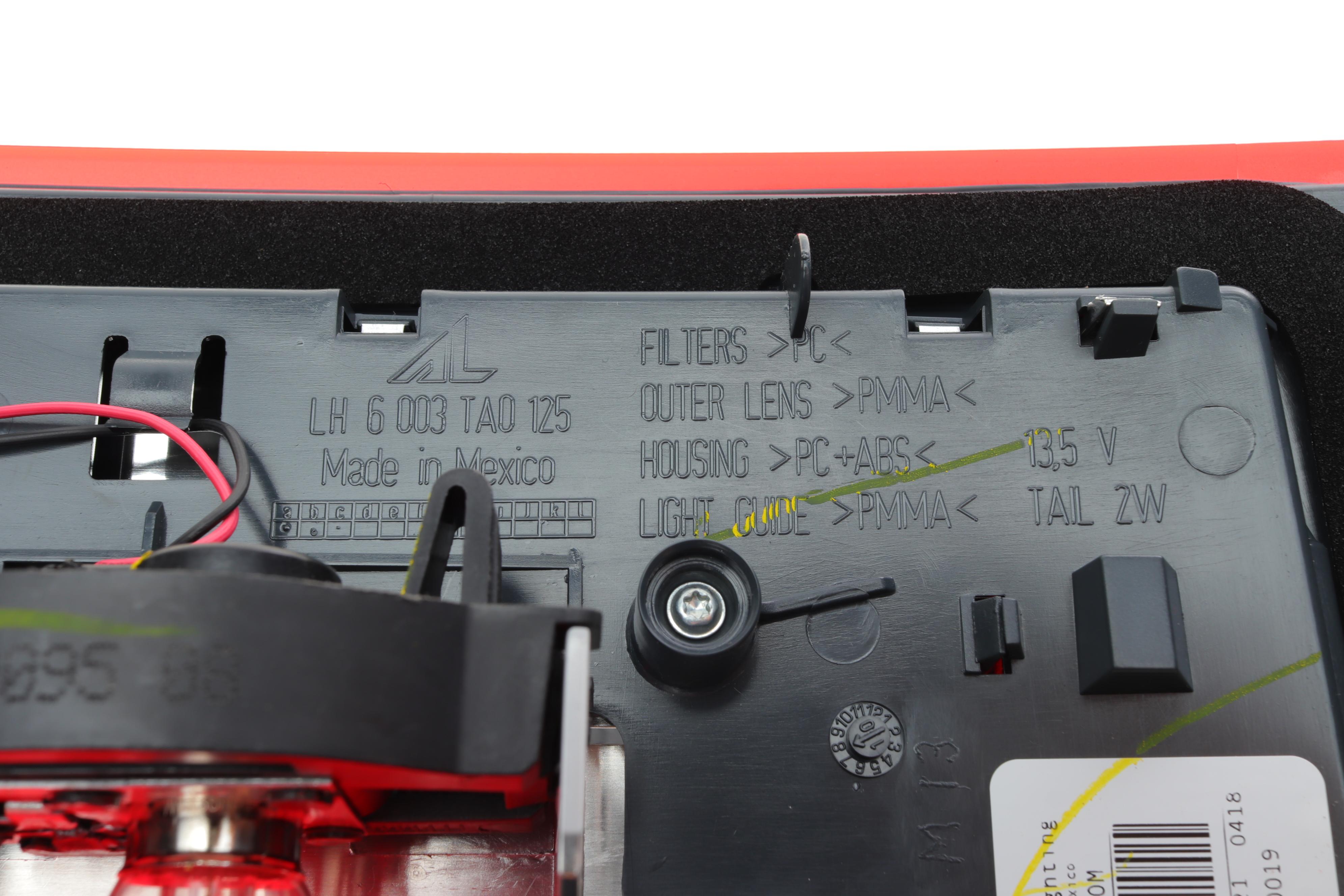 Ліхтар задній BMW X5 (E70) 08-13 (L) (LLH482)