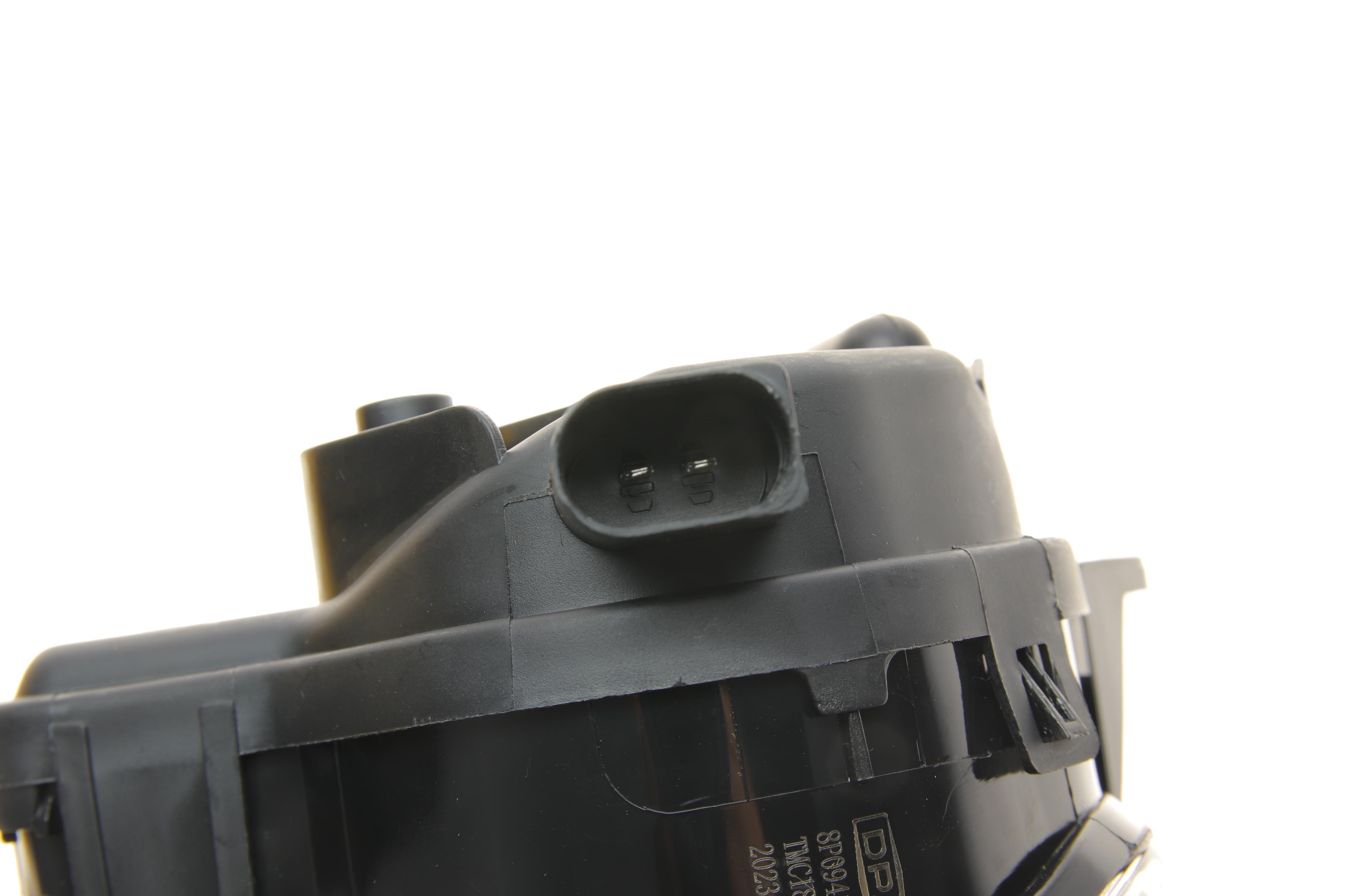 Фара протитуманна Audi A3/Q7 03-15 (R)