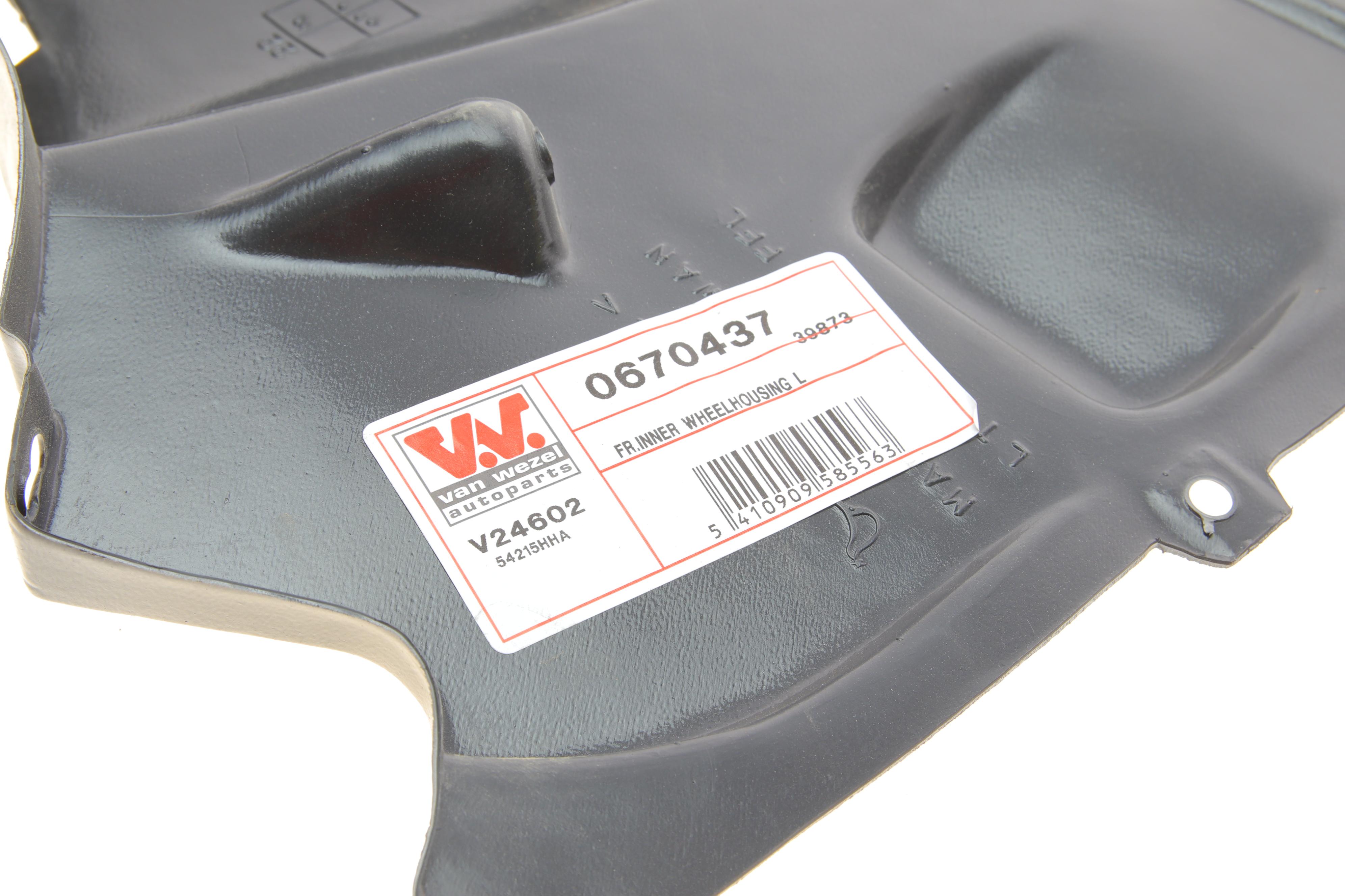 Підкрильник (передній) BMW 3 (F30) 11-18 (L)