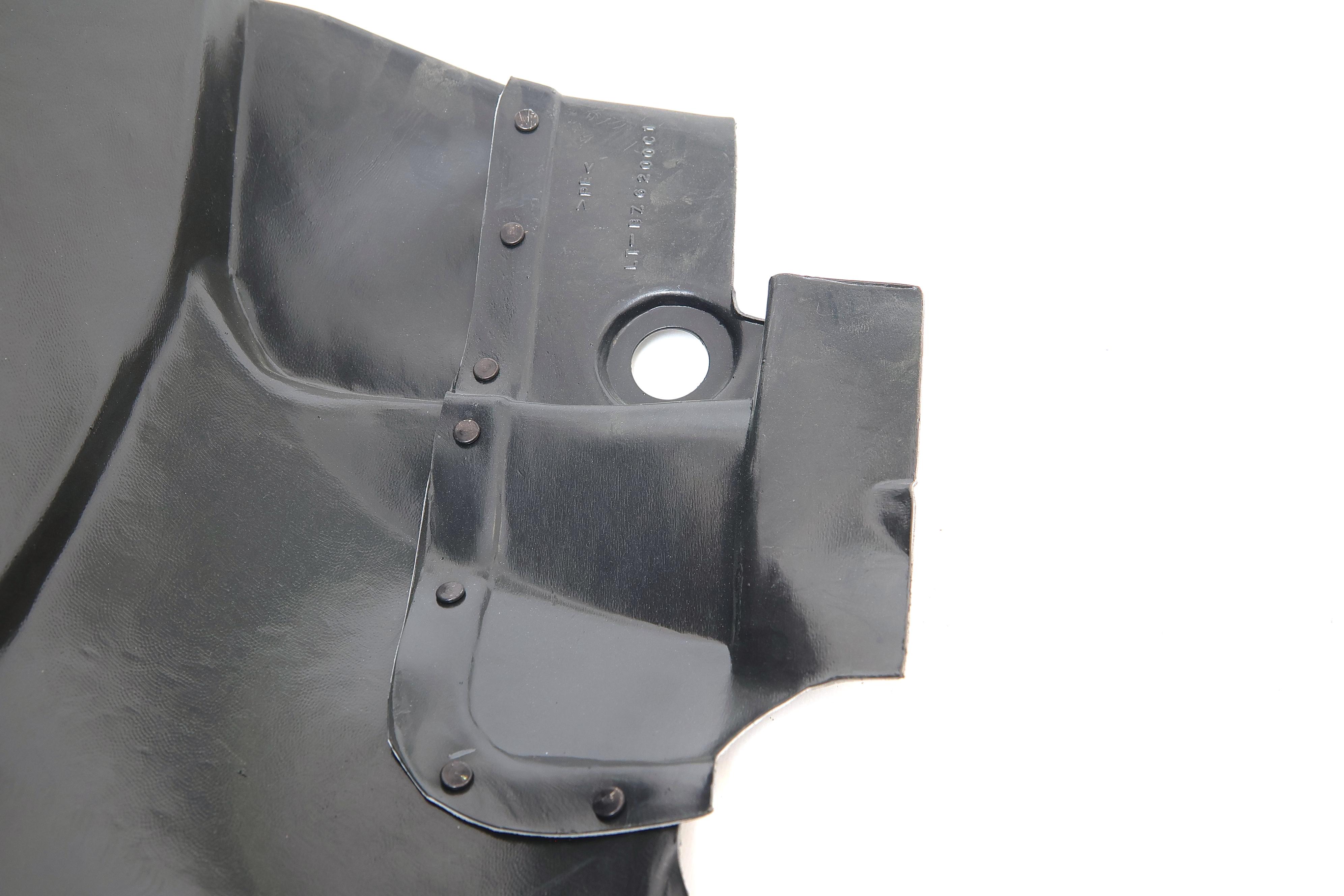 Підкрильник (передній) MB Vito (W639) 03- (R)