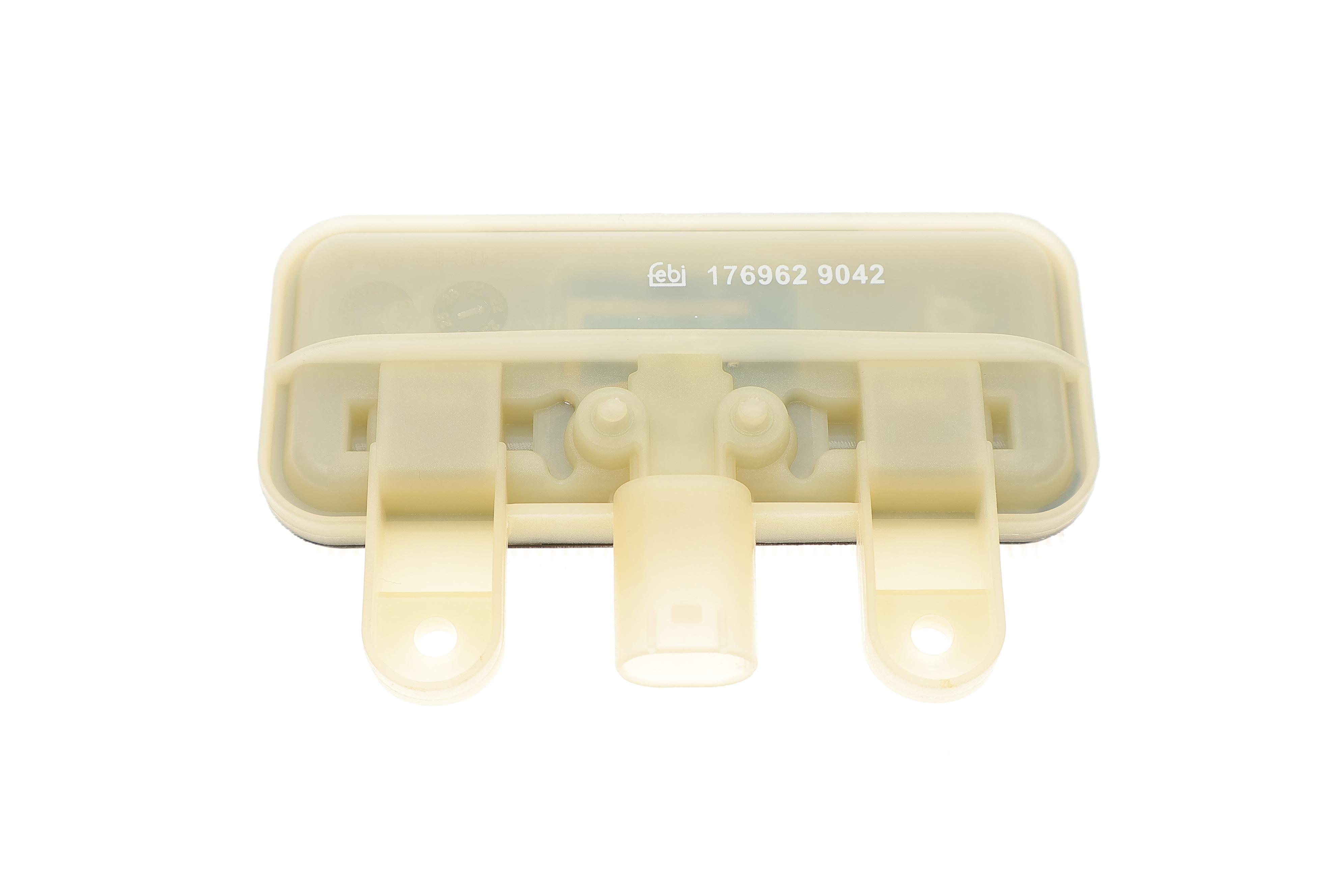 Кнопка відкривання багажника MB A-class (W169/W176)/B-class (W245/W246)/C-class (W205) 05-