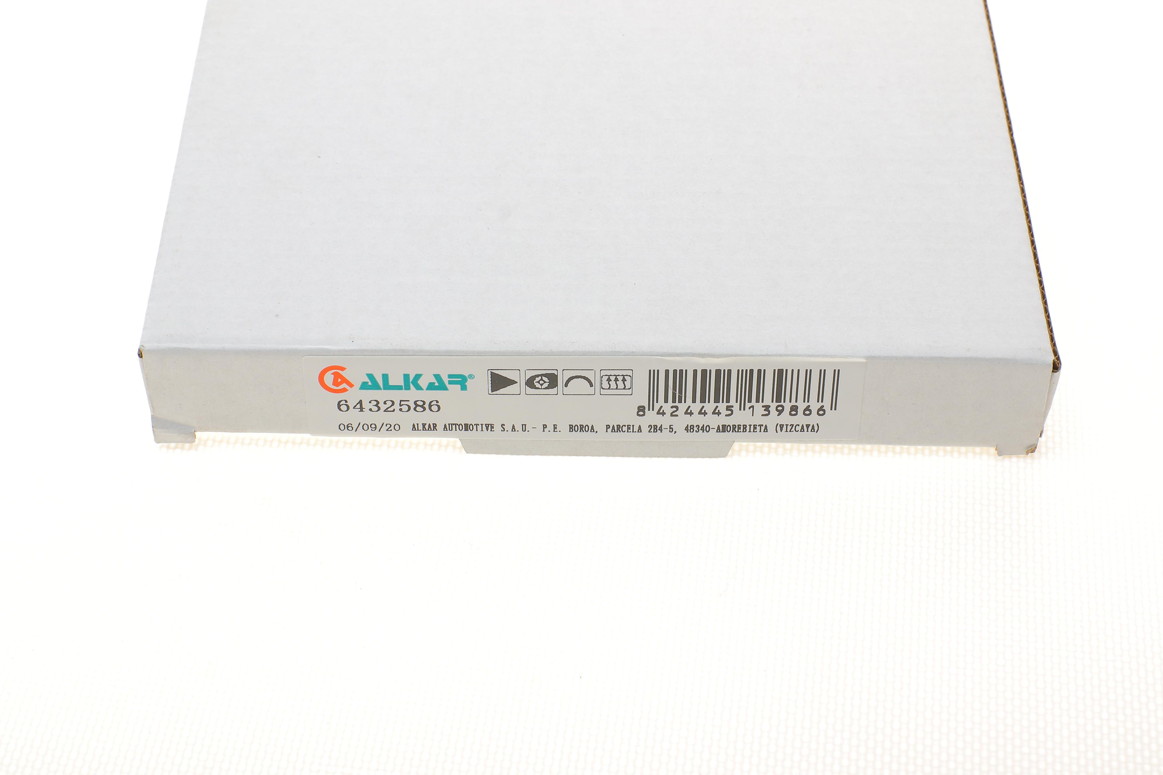 Скло дзеркала (з підігрівом) Renault Dokker 13-/Duster 10- (R)