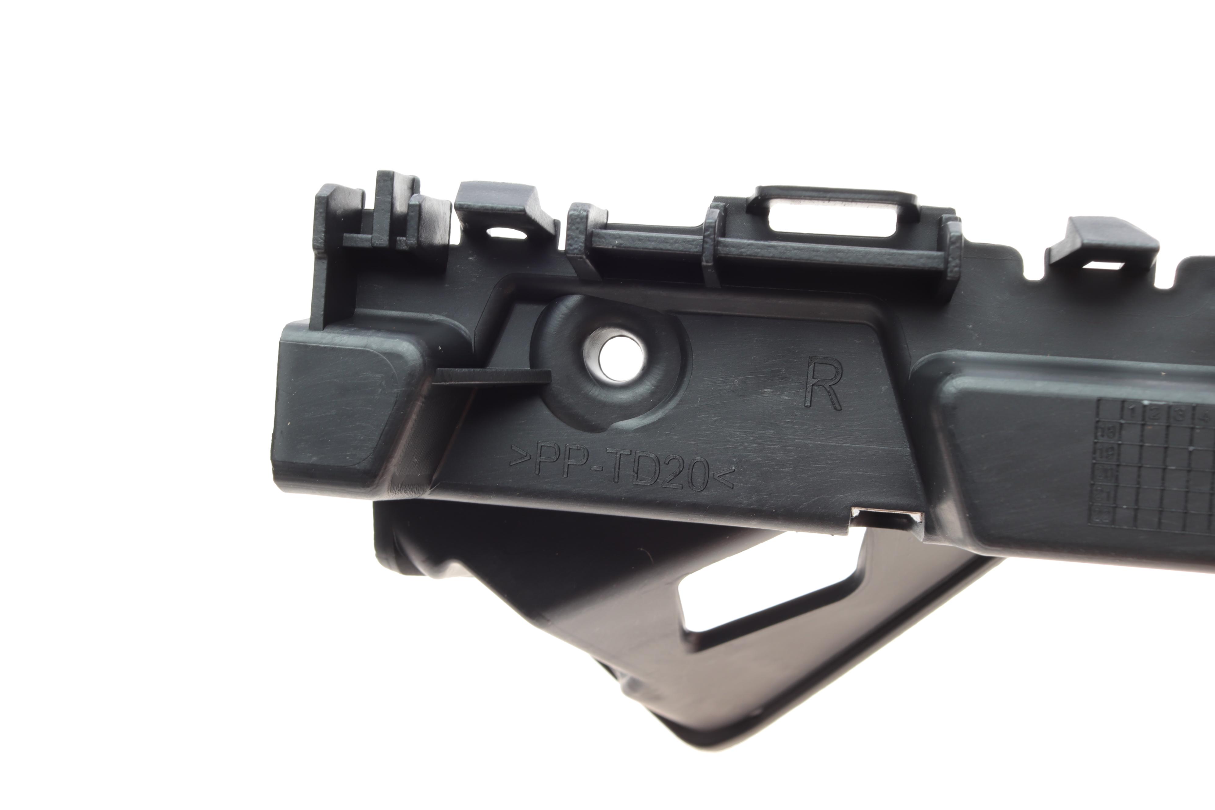 Кронштейн кріплення бампера (переднього/R) Renault Trafic/Opel Vivaro 14-