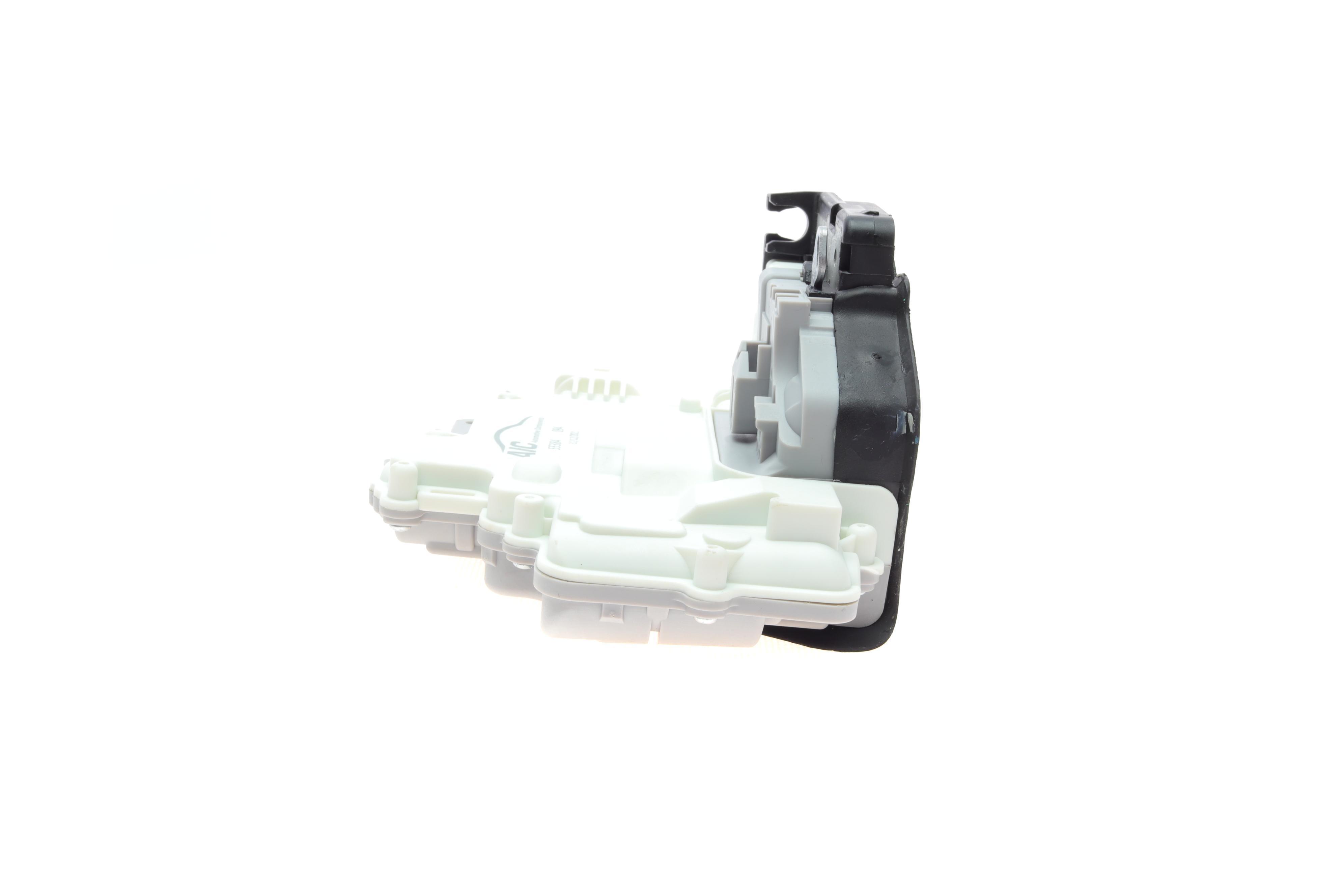 Замок дверей (передніх/R) Audi Q7/VW Tiguan 06-18