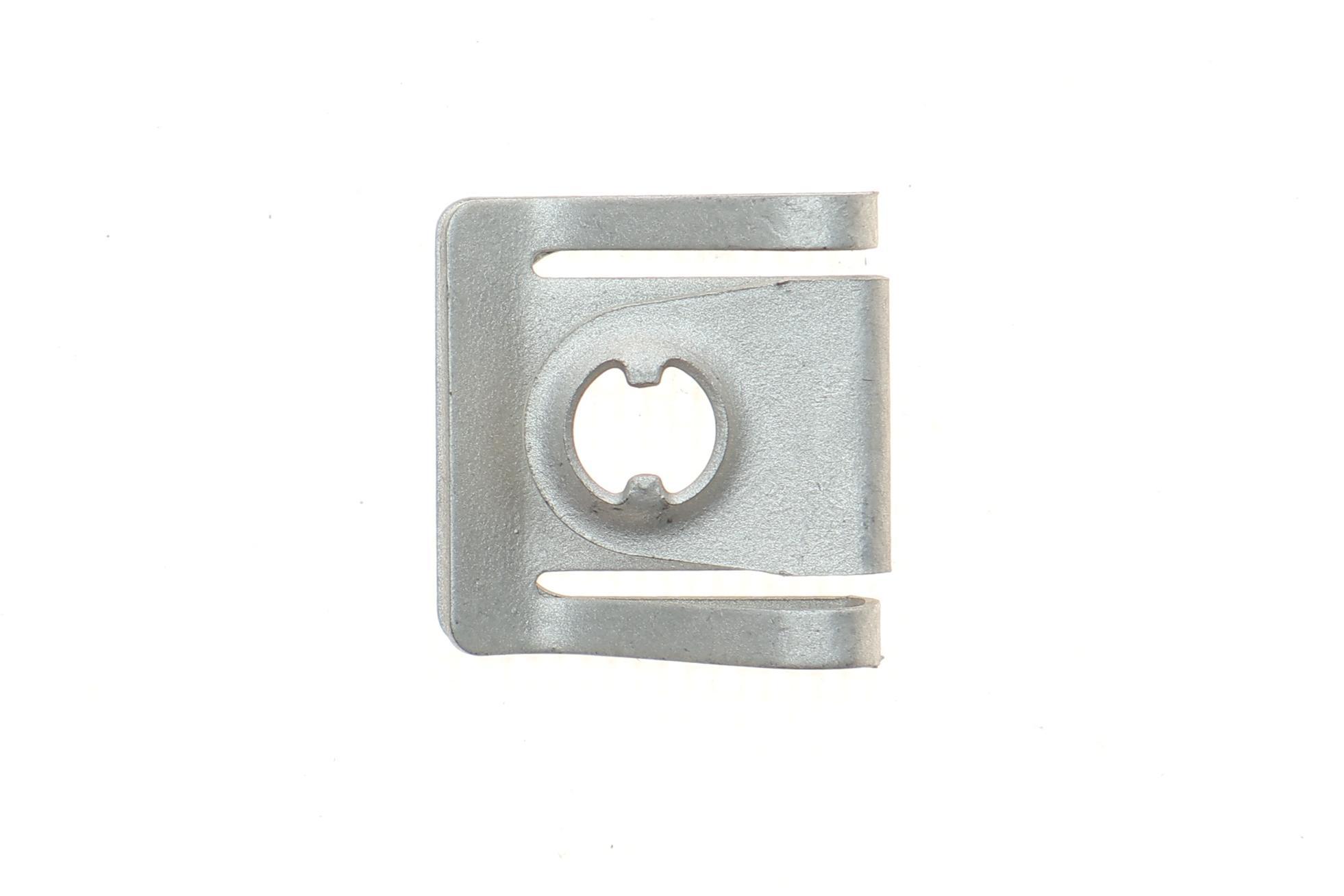 Гайка-фіксатор кріплення деталей кузова (мама)