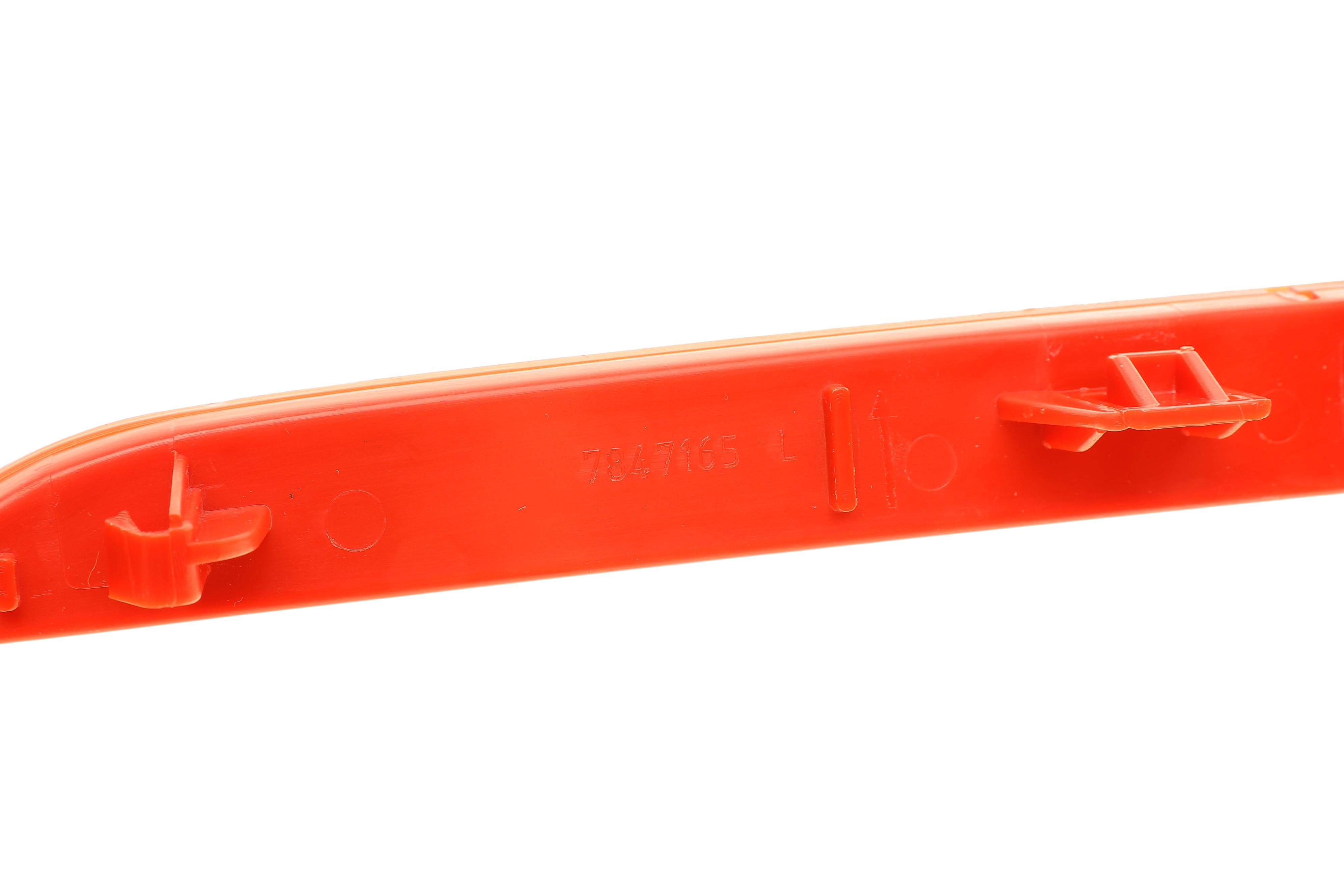 Світловідбивач бампера (заднього) BMW 3 (F30/F31) 11-19 (M-Tech) (L)