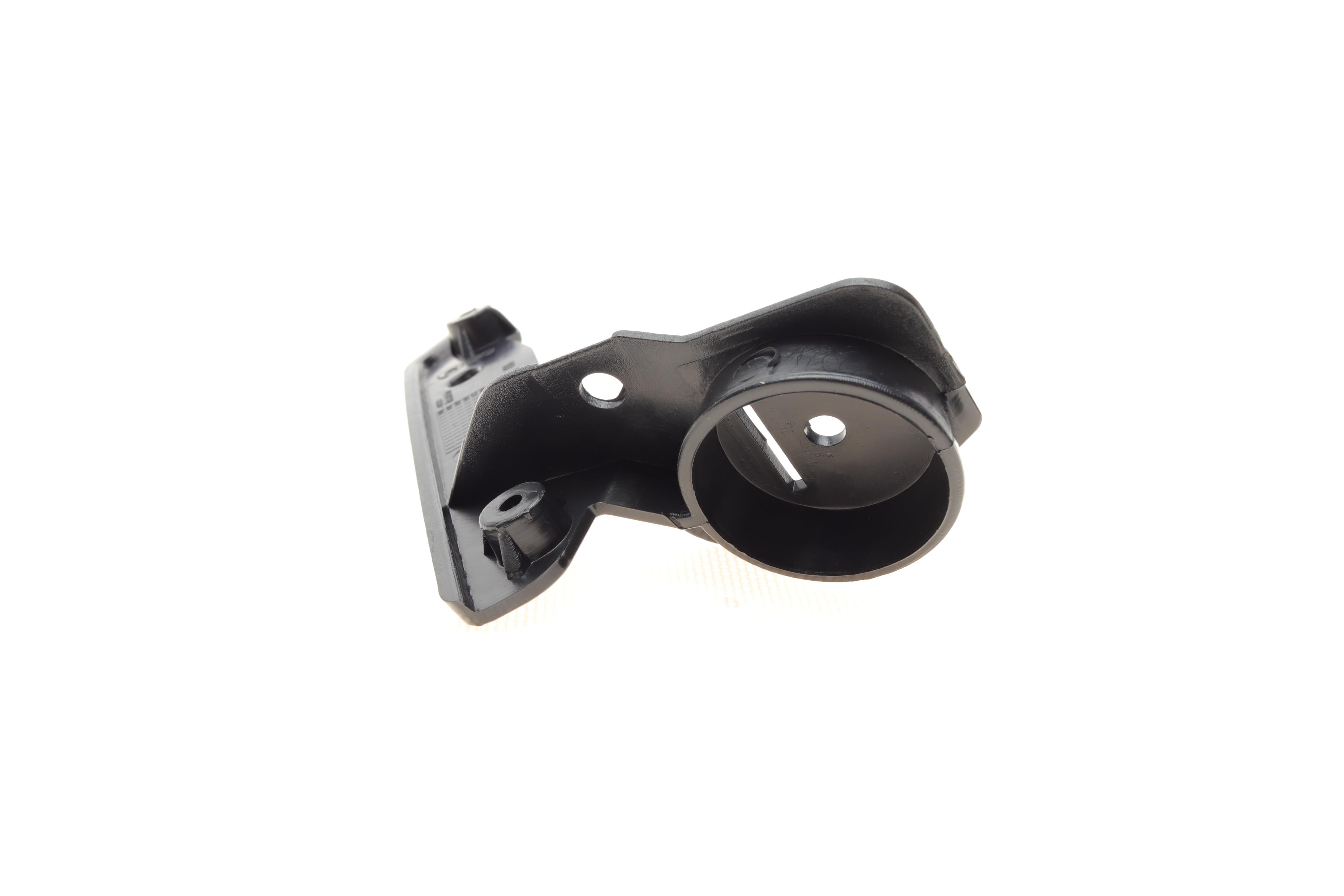 Кронштейн кріплення крила (переднього/R) BMW 3 (E90) 04-11