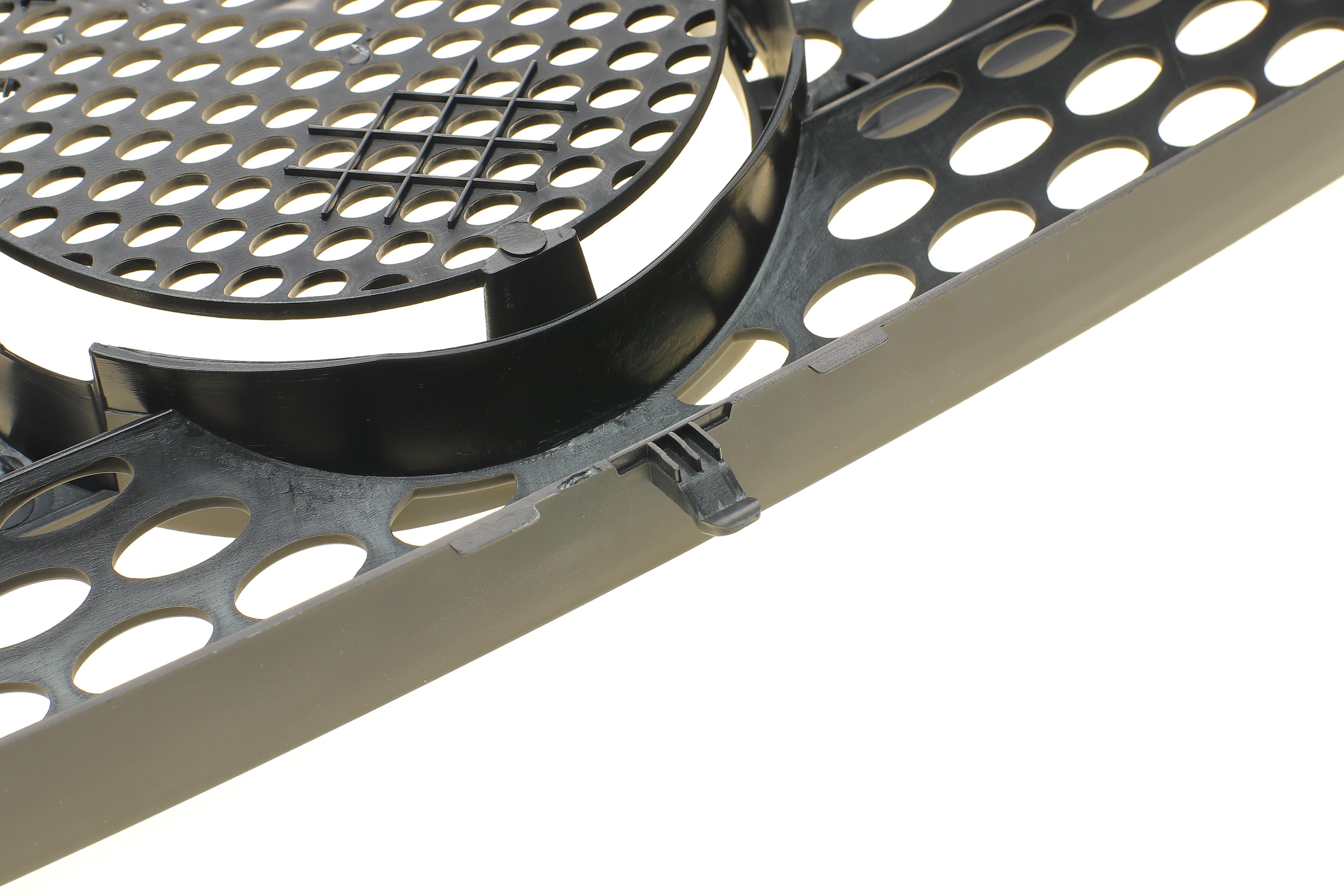 Решітка радіатора MB Vito (W639) 03- (8891)