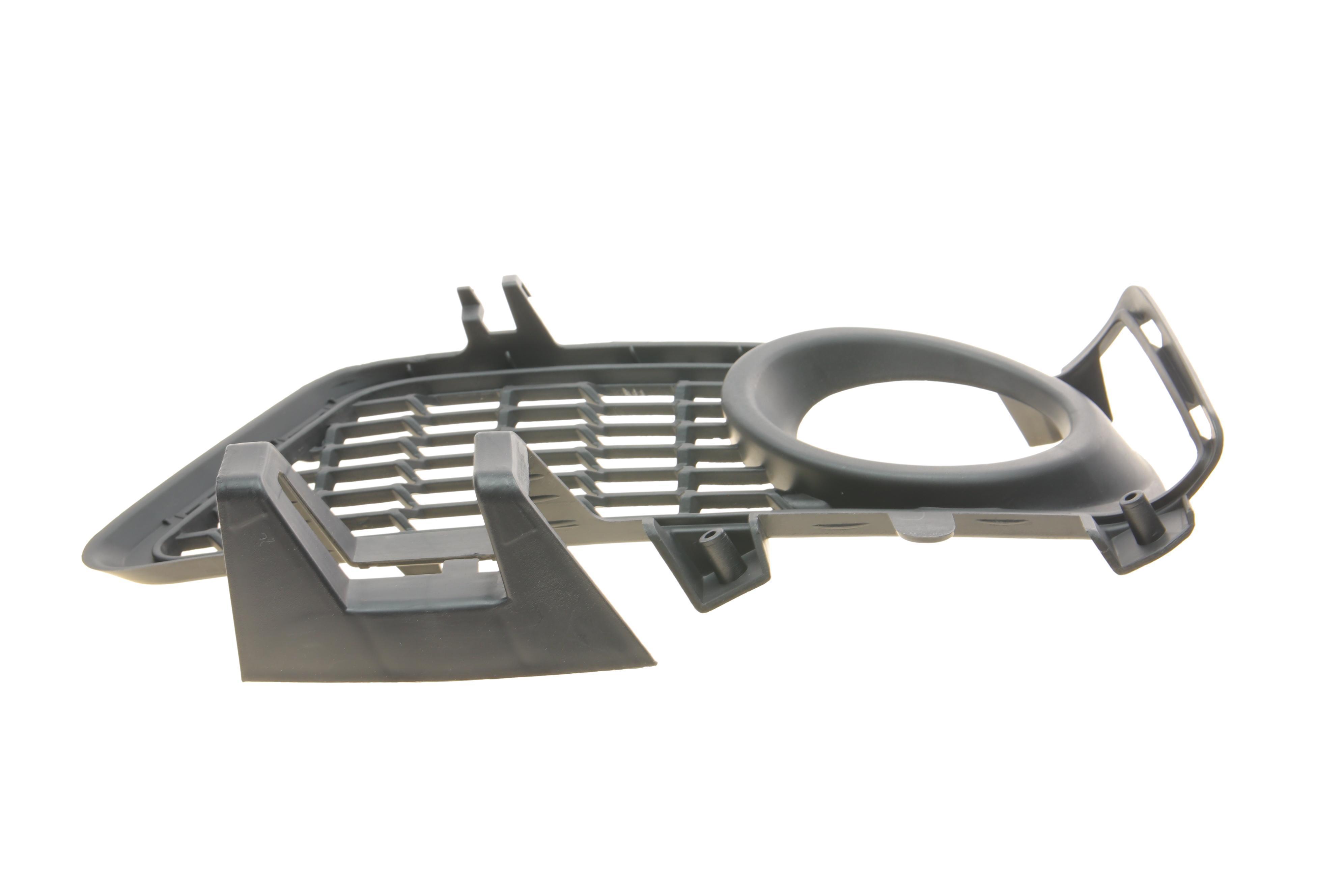 Вставка бампера (під протитуманку) BMW 3 (F30/F80) 11-15 (M-Technic) (L)