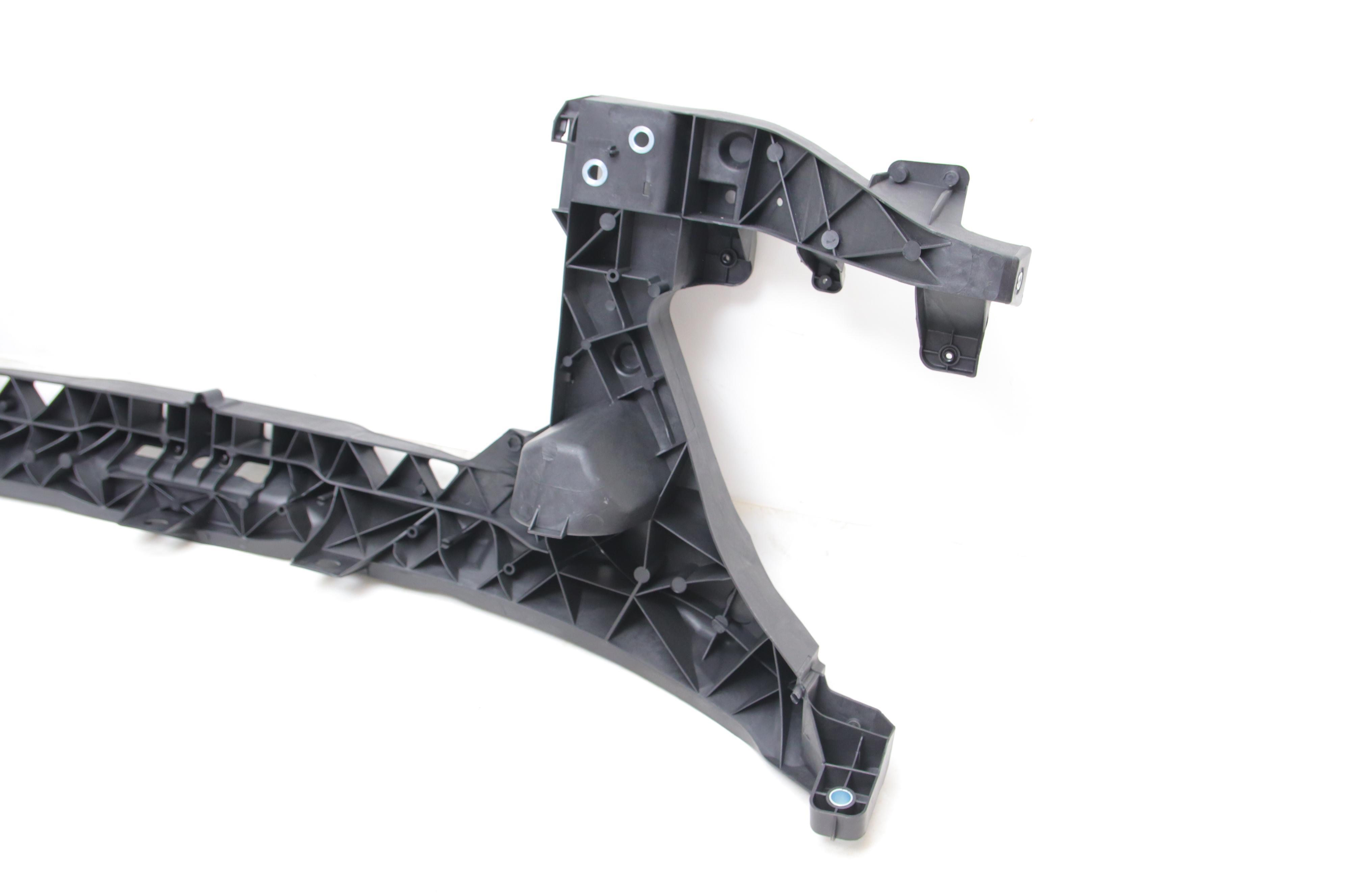 Панель передня (телевізор) MB Sprinter 906 09-