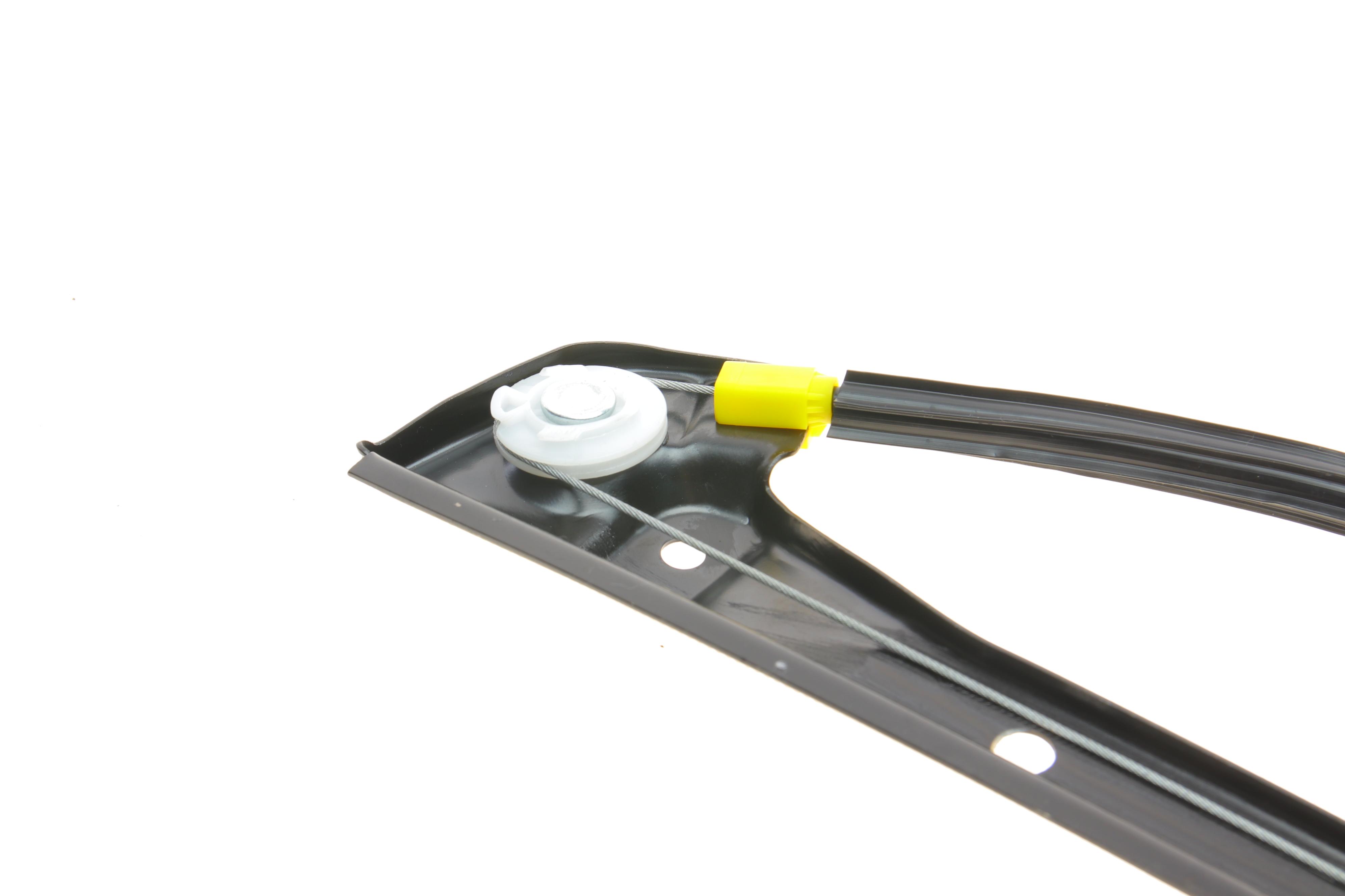 Склопідіймач (передній) VW Golf IV 97-05 (R) (електро) (без моторчика)