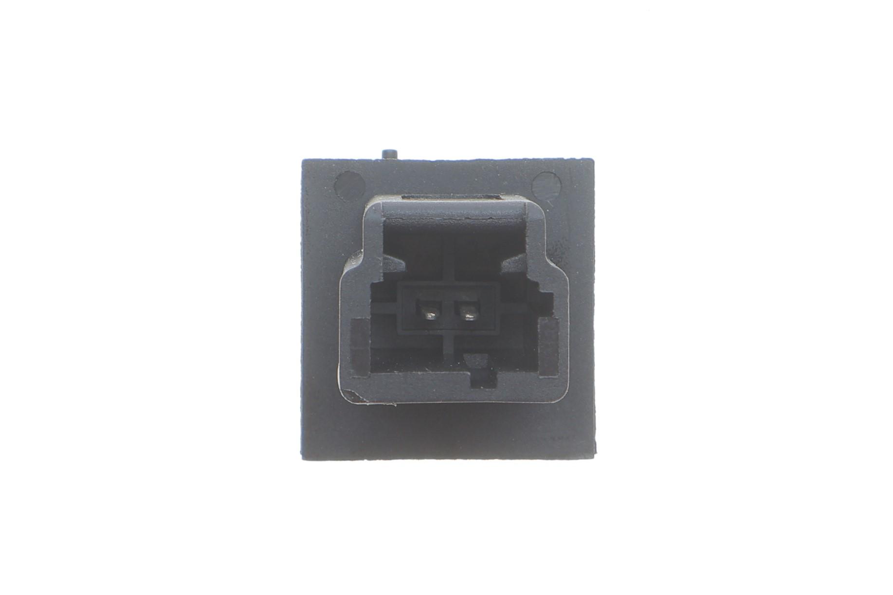 Кнопка відкривання багажника Citroen Berlingo/Peugeot Partner 1.6 HDI 08-