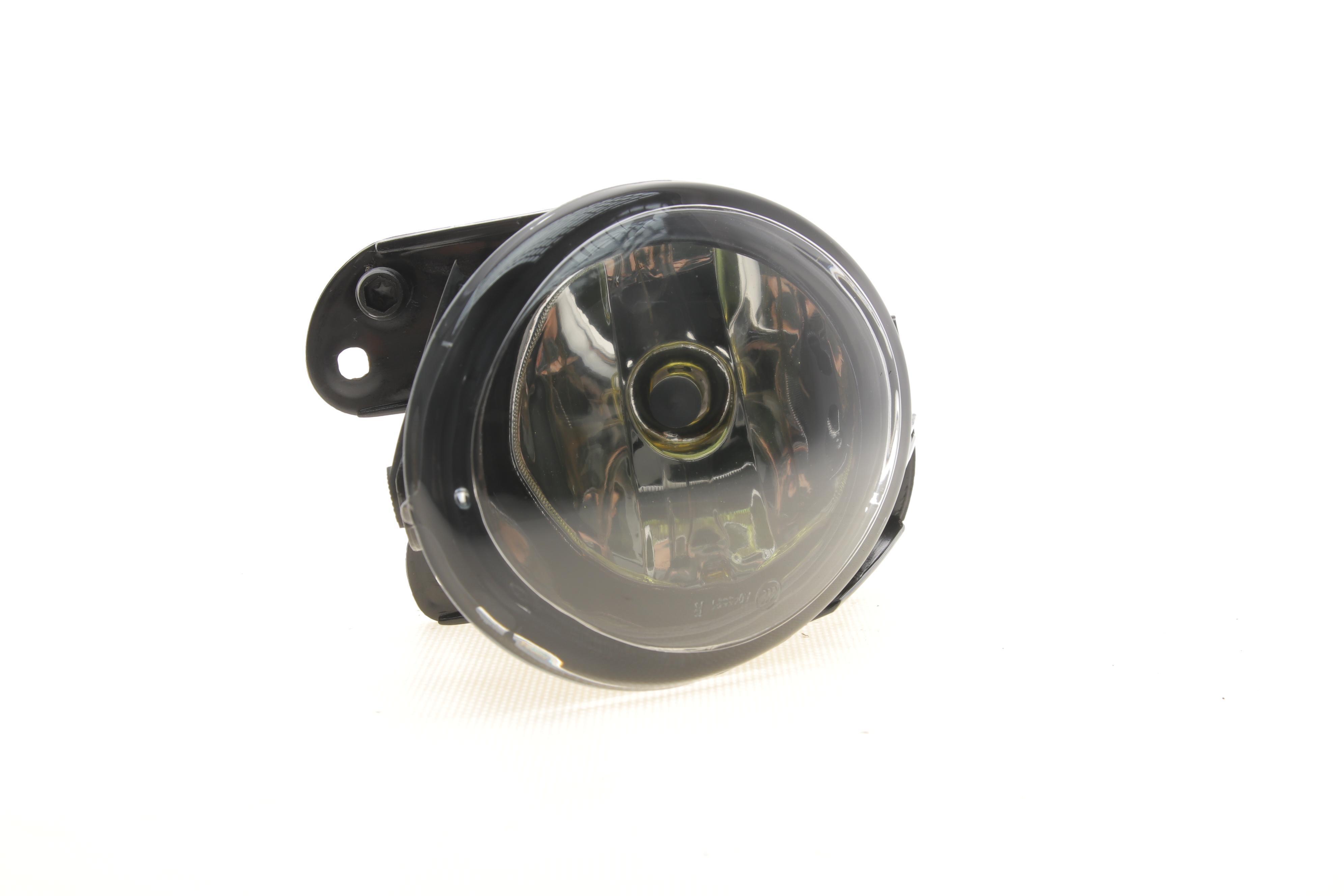 Фара протитуманна VW Passat 05-10 (R)