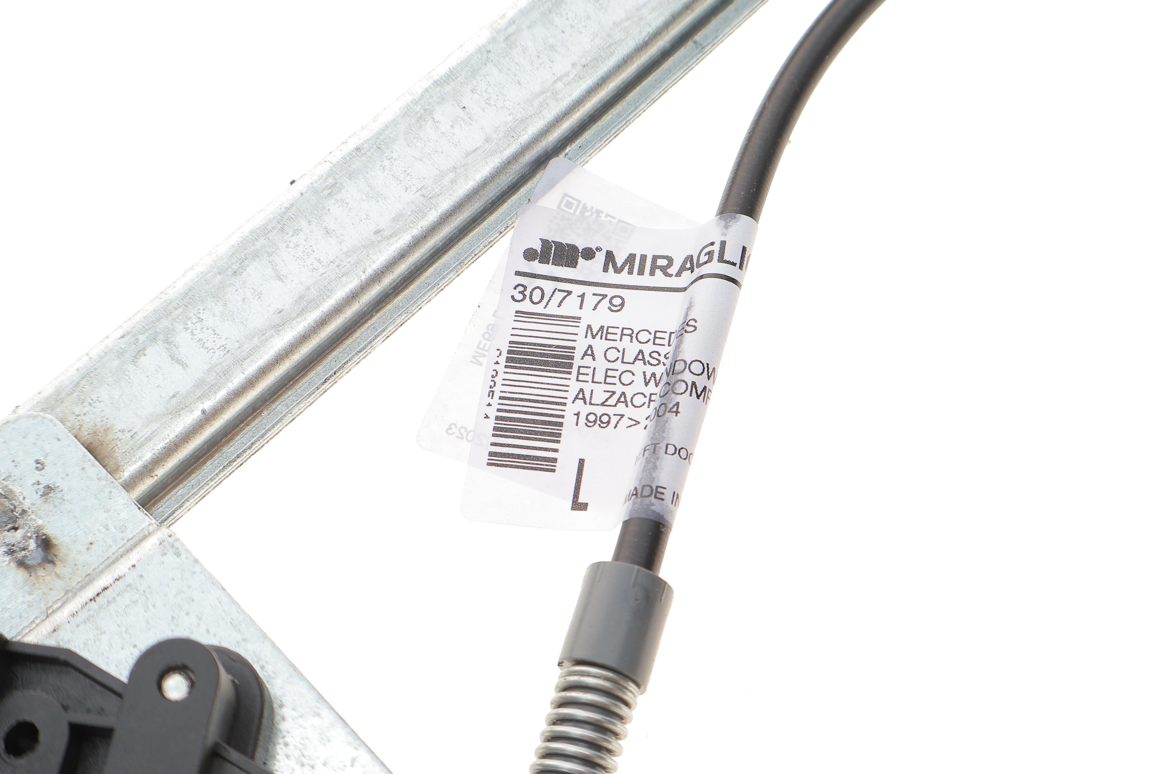 Склопідіймач (передній) MB A-class (W168) 97-04 (L) (електро) (з моторчиком)