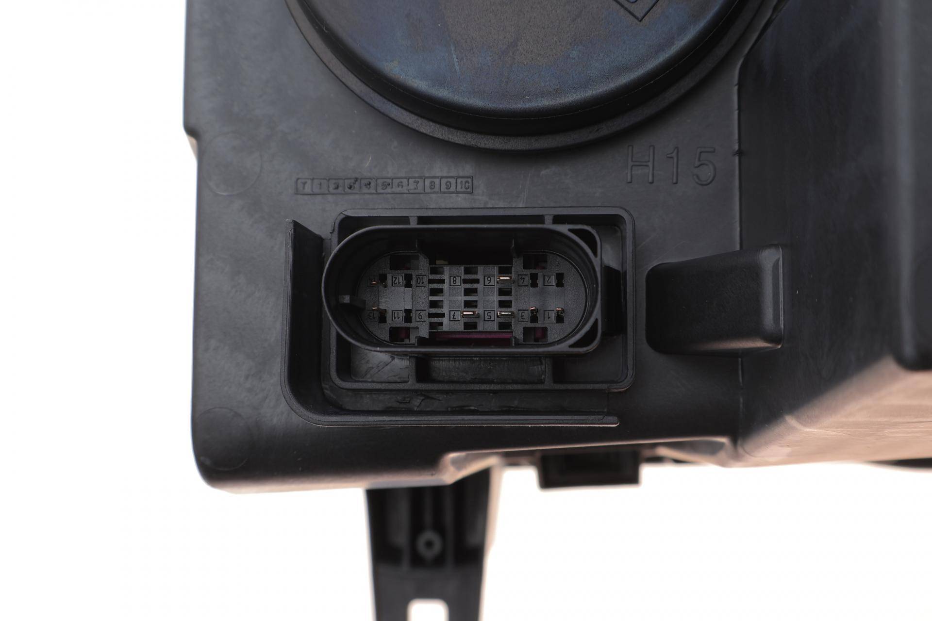 Фара (R) MB Sprinter (W907/W910) 18-