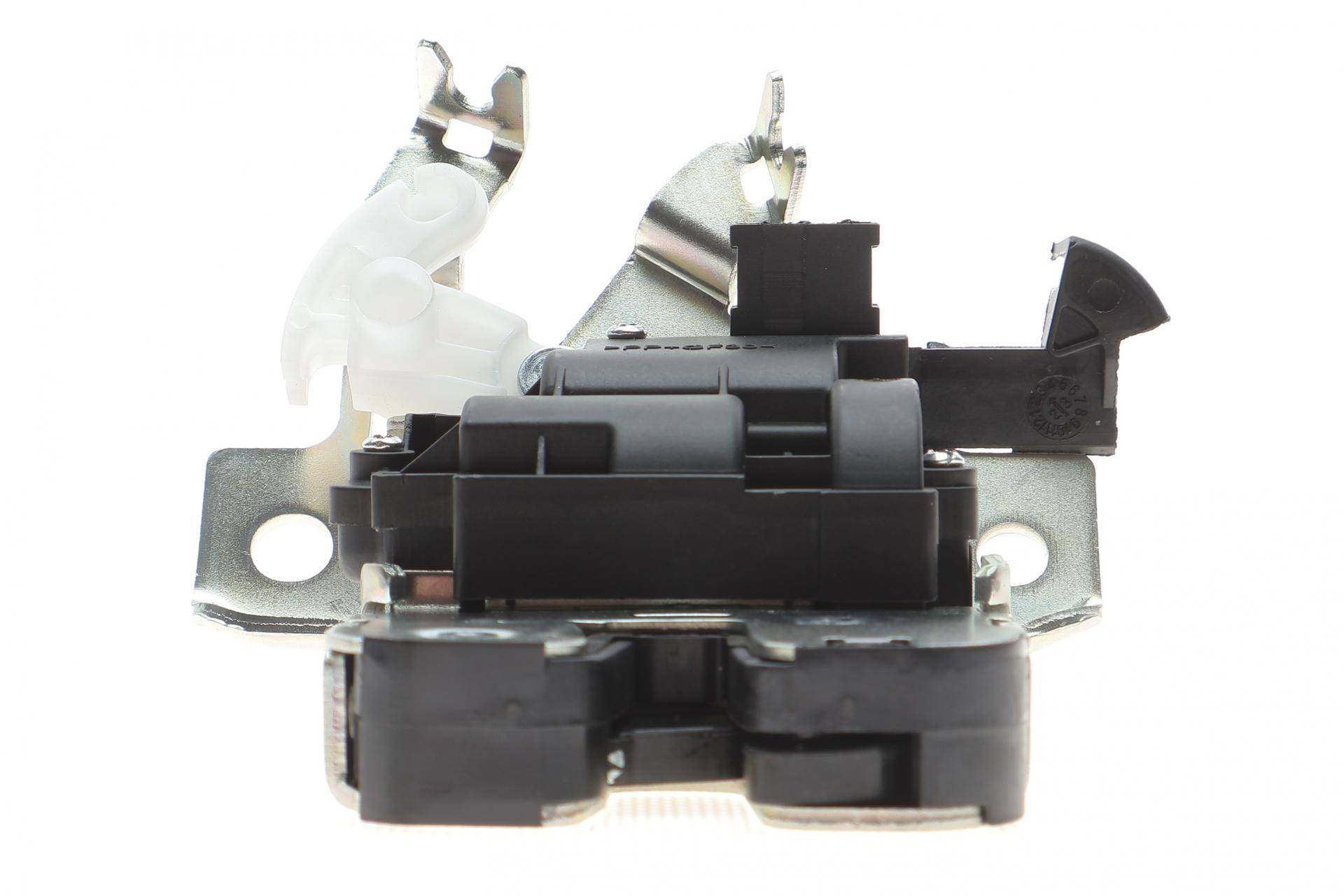 Замок кришки багажника Skoda Superb 1.4/2.0 TSI 15-