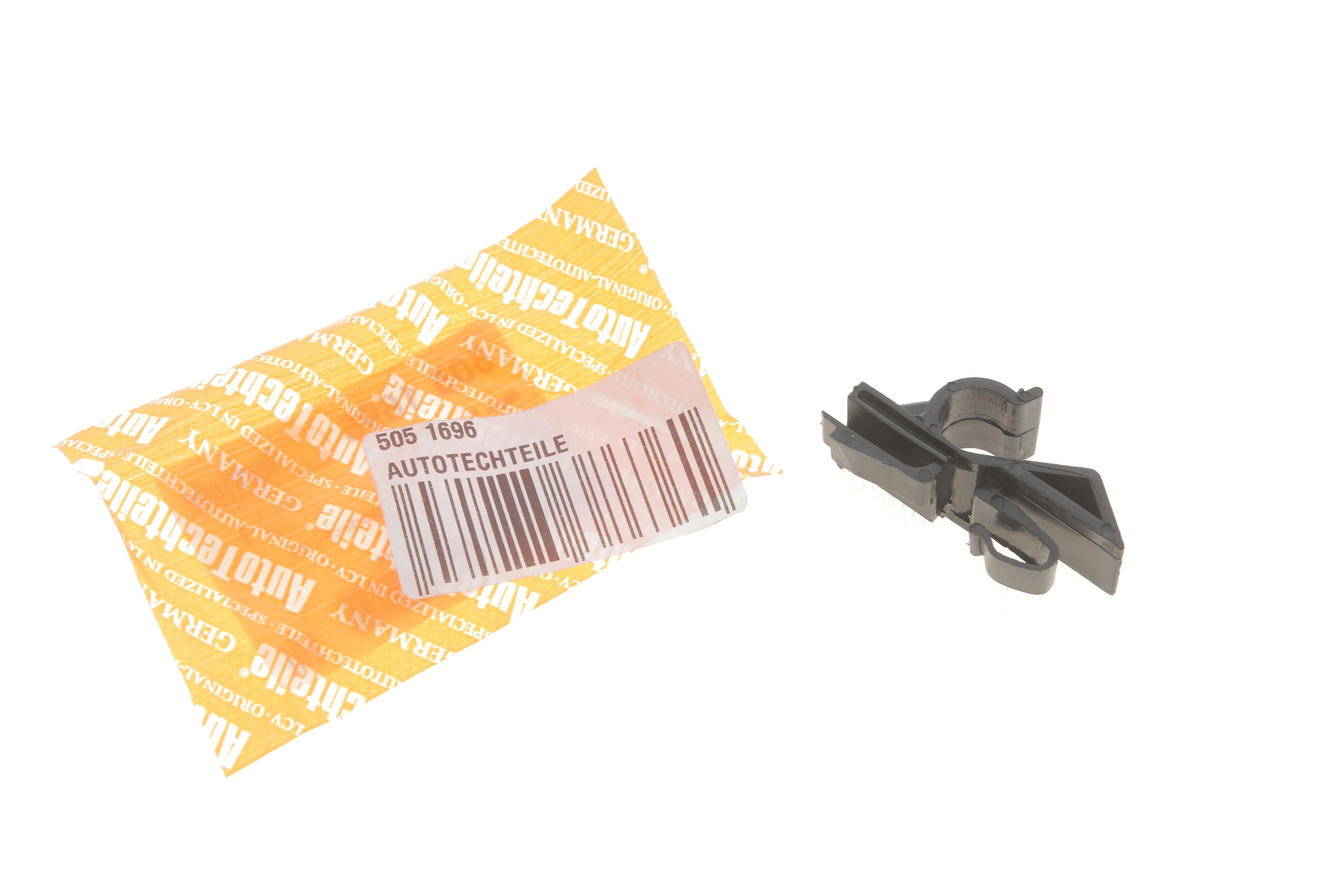 Кліпса кріплення полиці багажника Fiat Doblo 00-/Punto 05- (L)