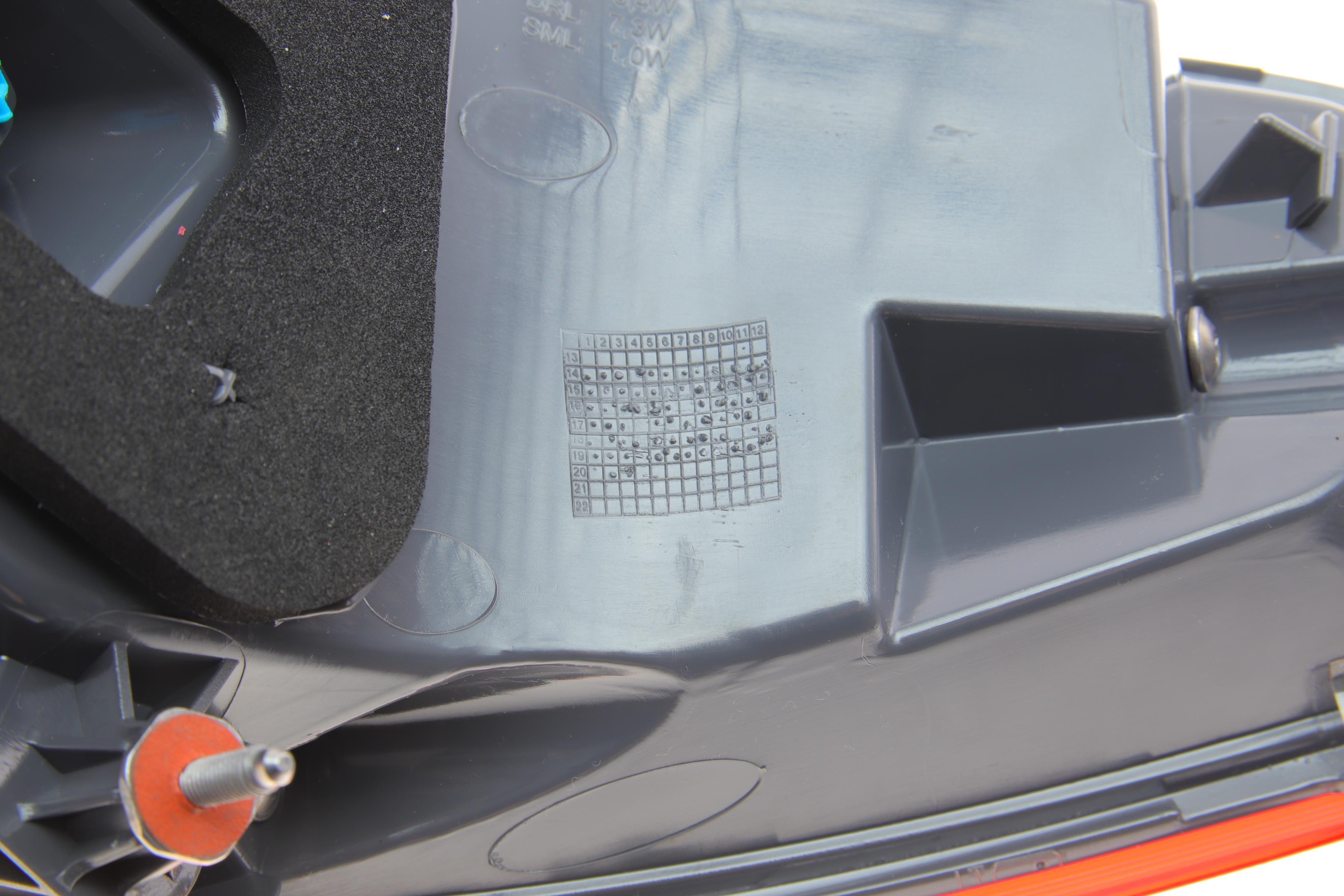 Ліхтар задній MB C-class (S205) 14- (L)