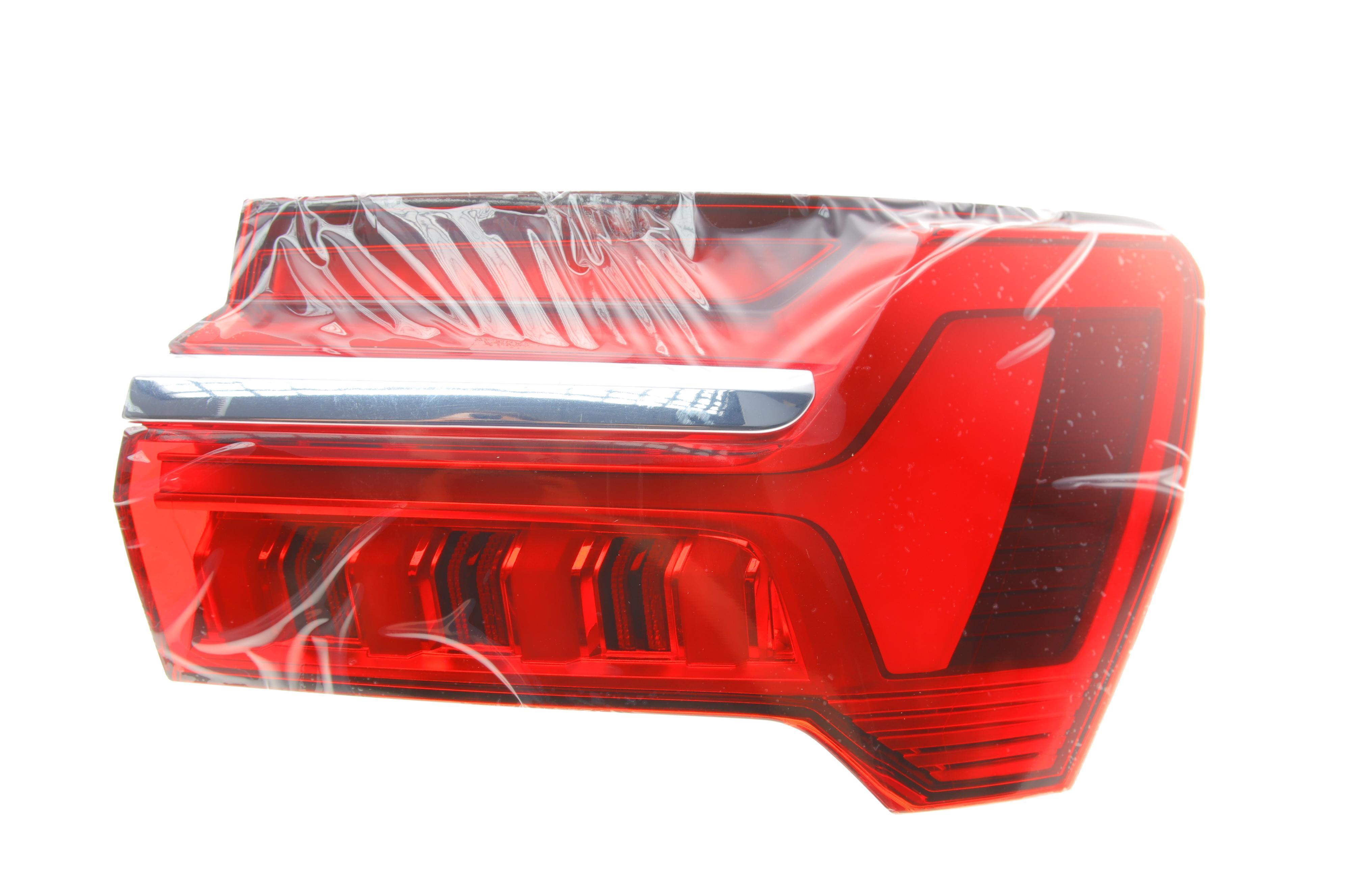 Ліхтар задній Audi A6 18- (R)