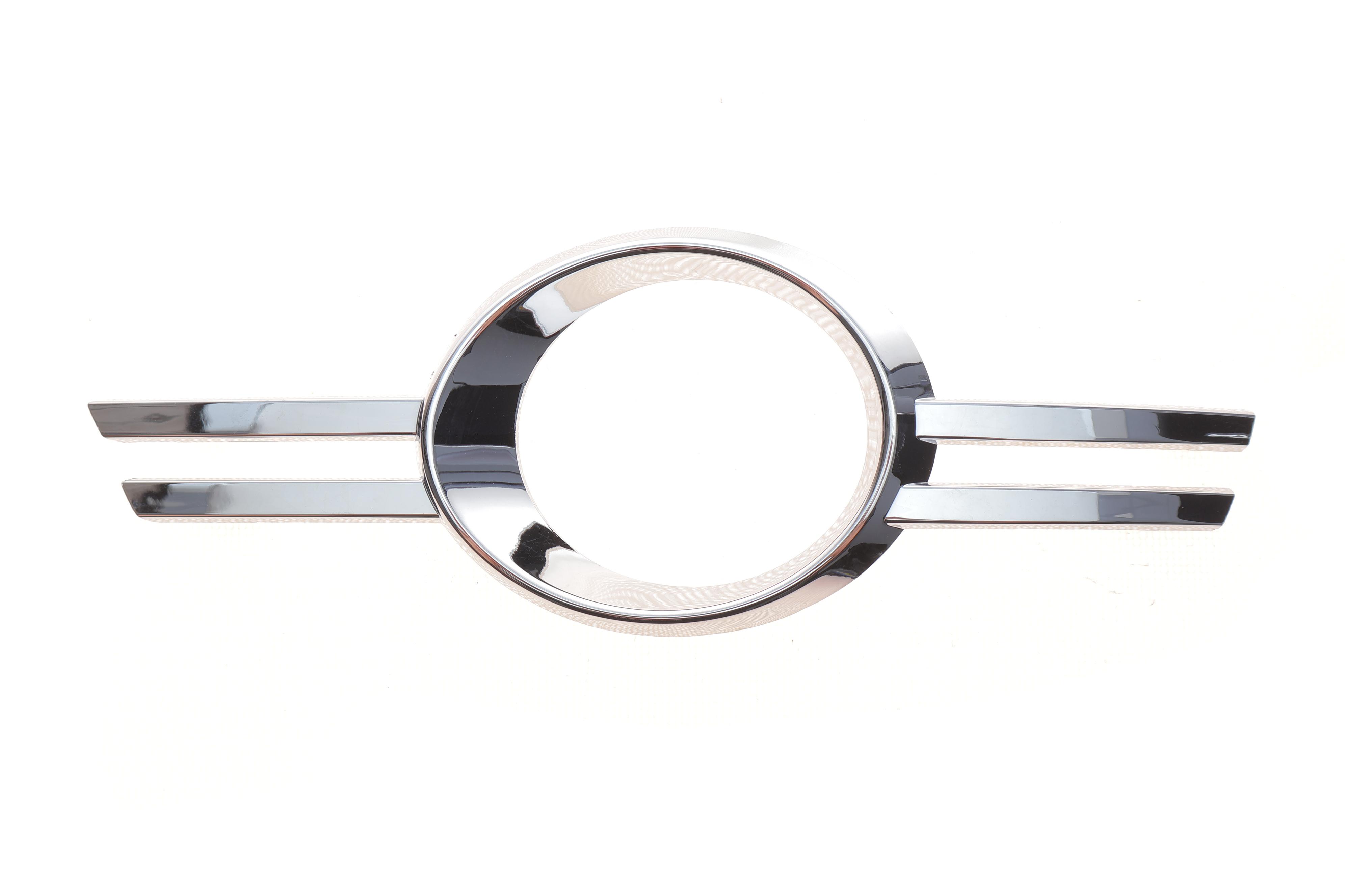 Накладка декоративна фари протитуманної MB C-class (W204) 07-10 (R)