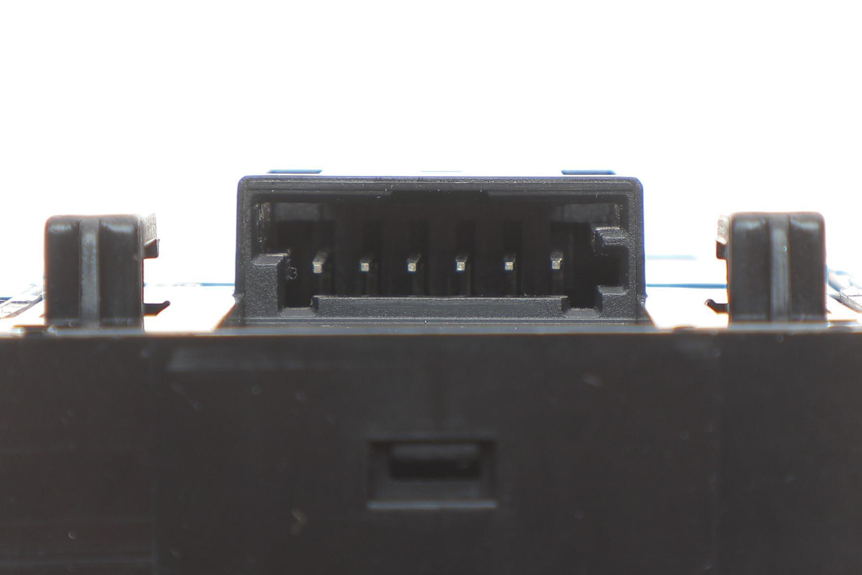 Кнопка склопідіймача (L) Tesla Model 3 17-