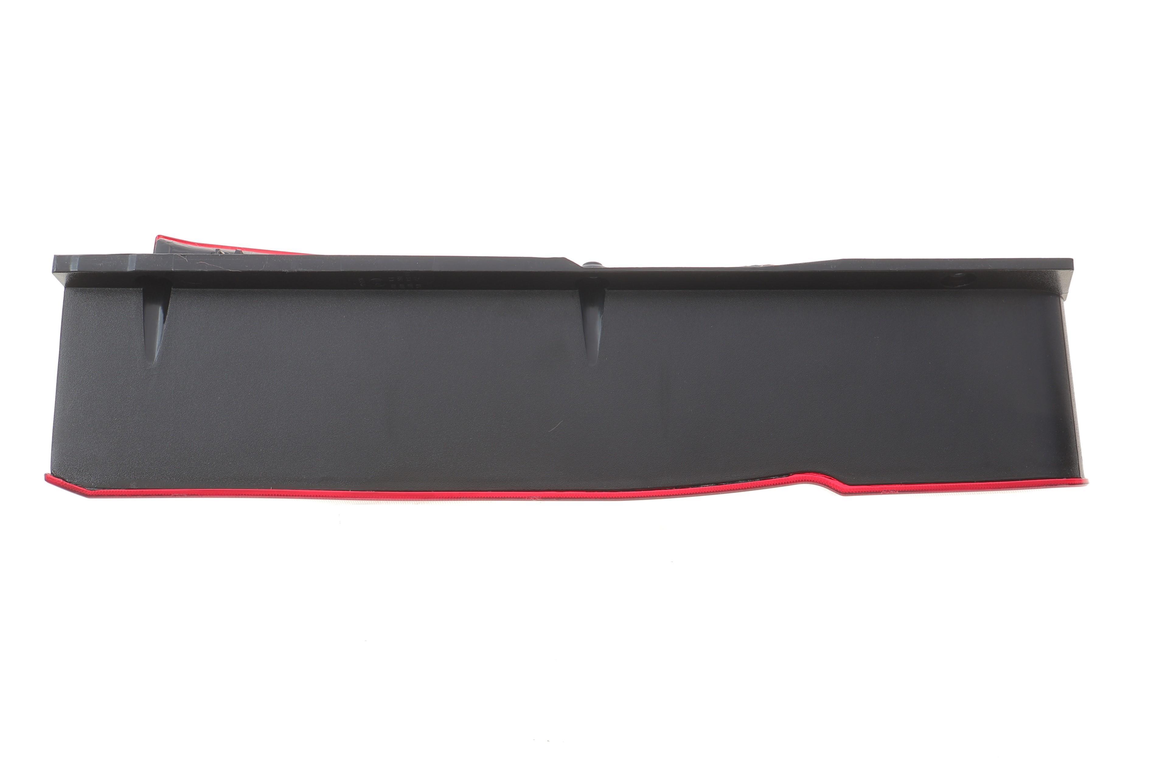 Ліхтар задній VW Crafter 06- (R)