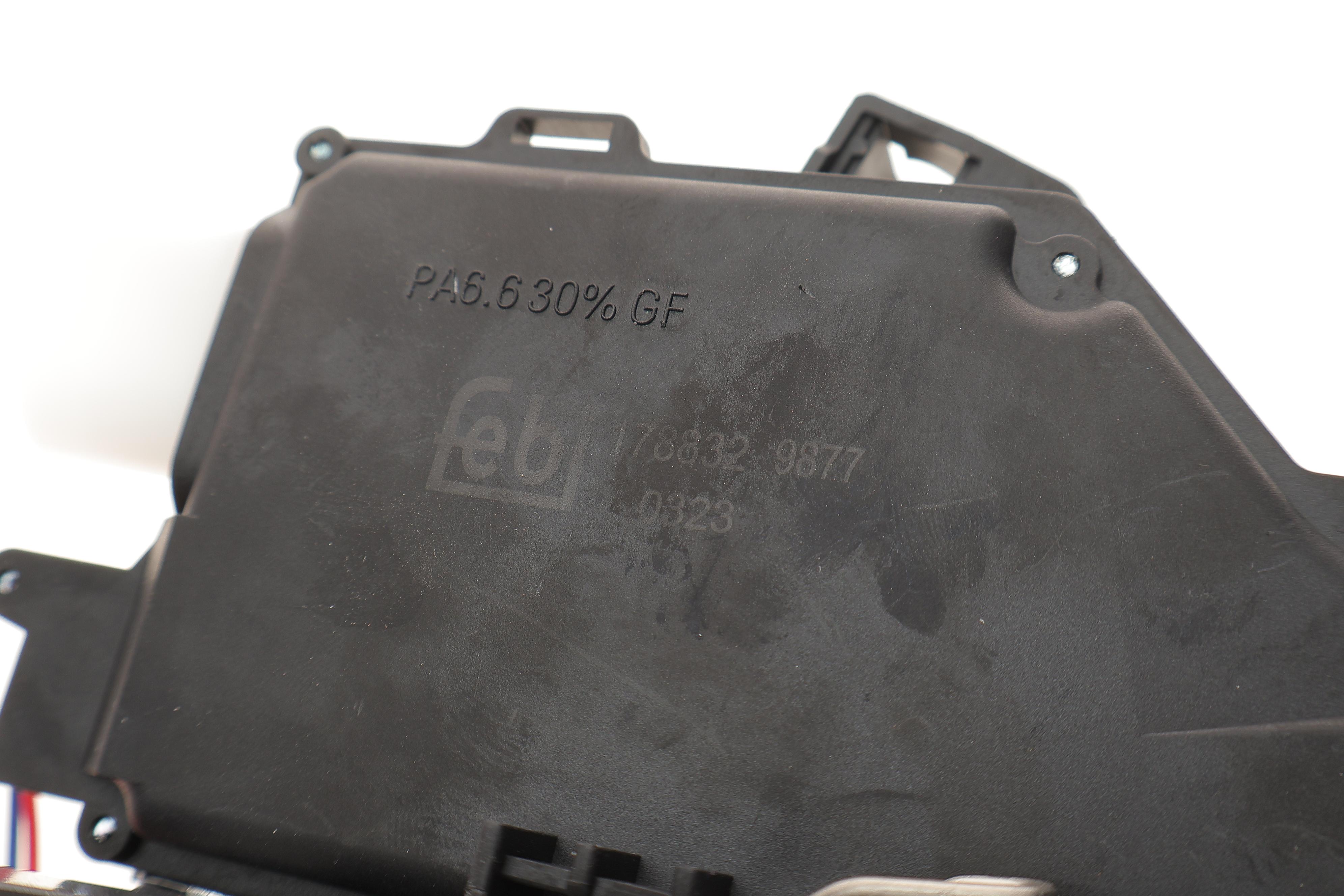 Замок дверей (задніх/L) VW Golf/Touran 03-15/Skoda Octavia 04-13