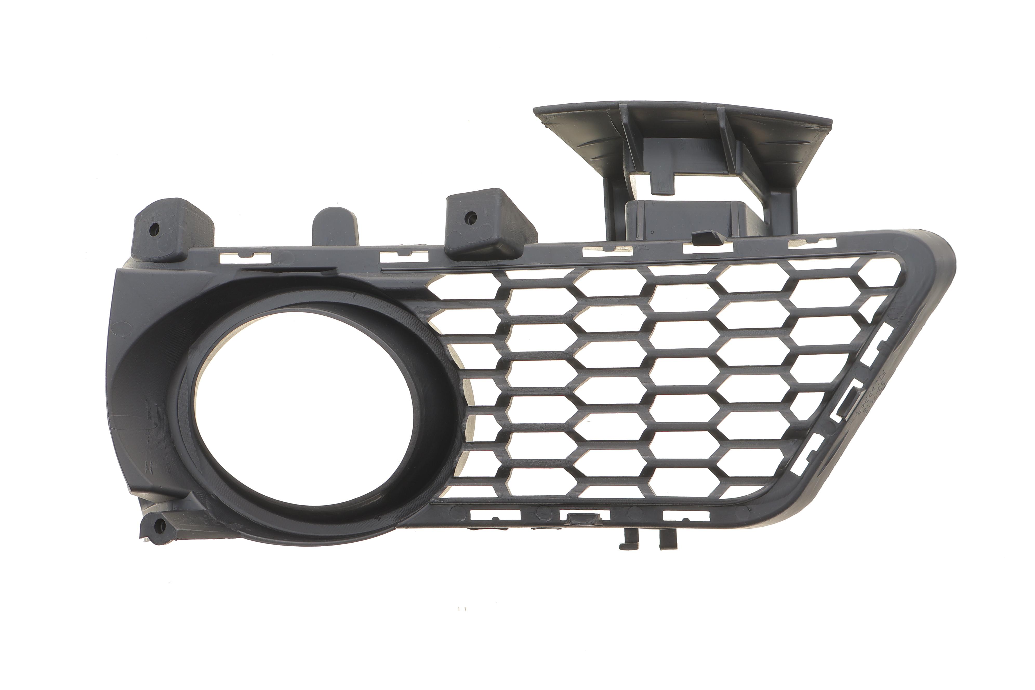 Вставка бампера (під протитуманку) BMW 3 (F30/F80) 11-15 (M-Technic) (R)