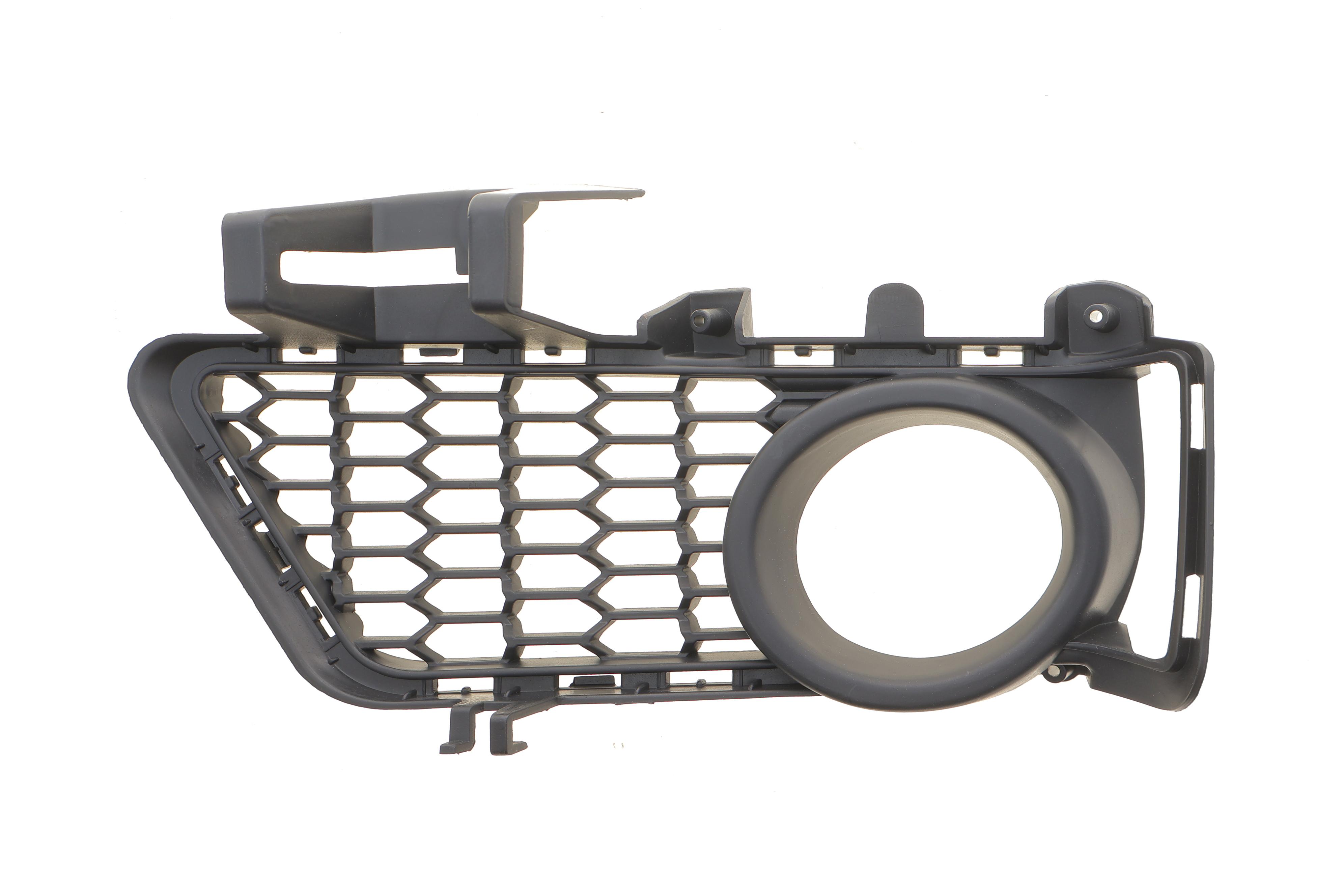 Вставка бампера (під протитуманку) BMW 3 (F30/F80) 11-15 (M-Technic) (R)