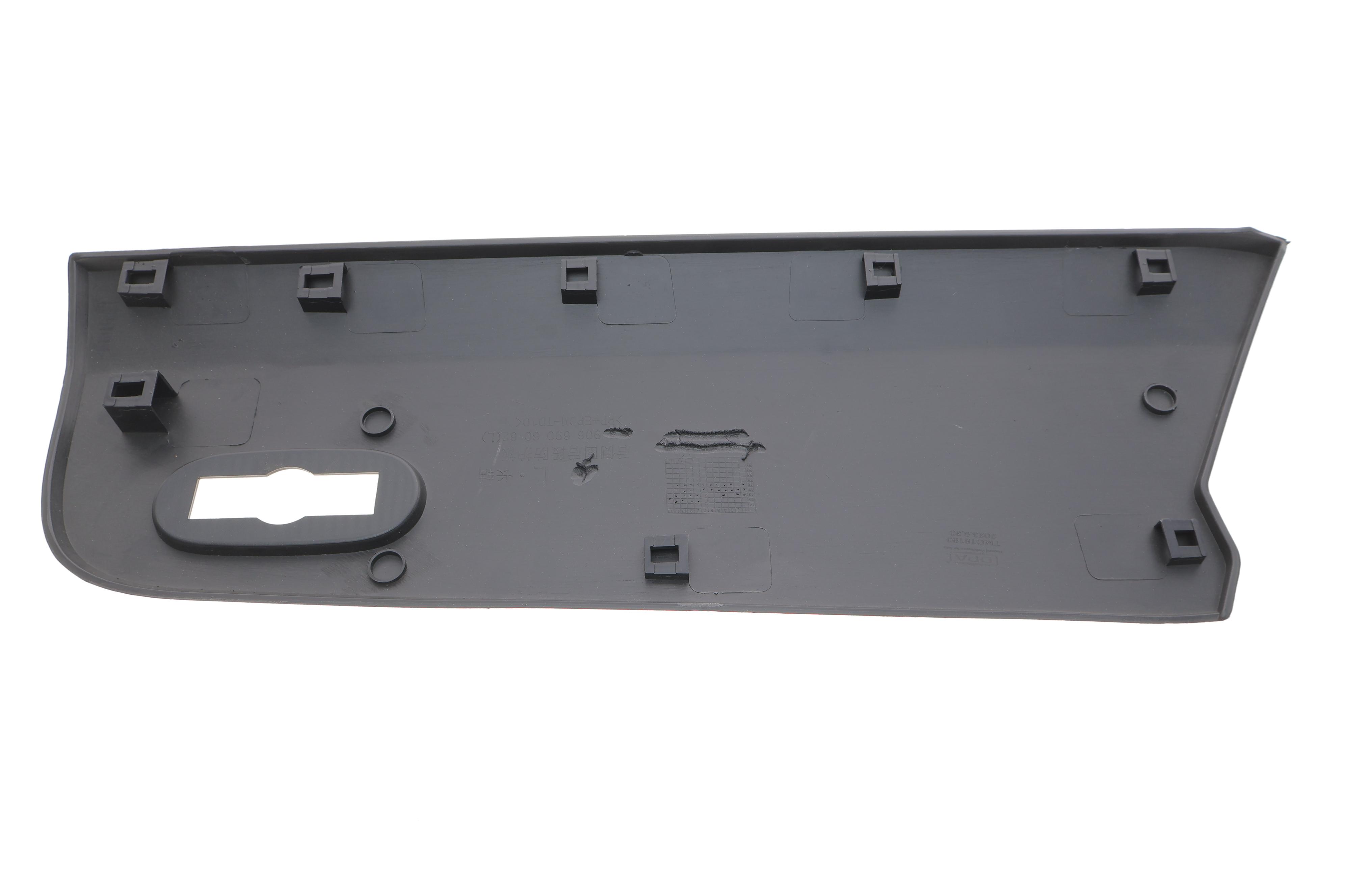 Молдинг дверей (задніх/L) VW Crafter 2.0/2.5 TDI 06-16