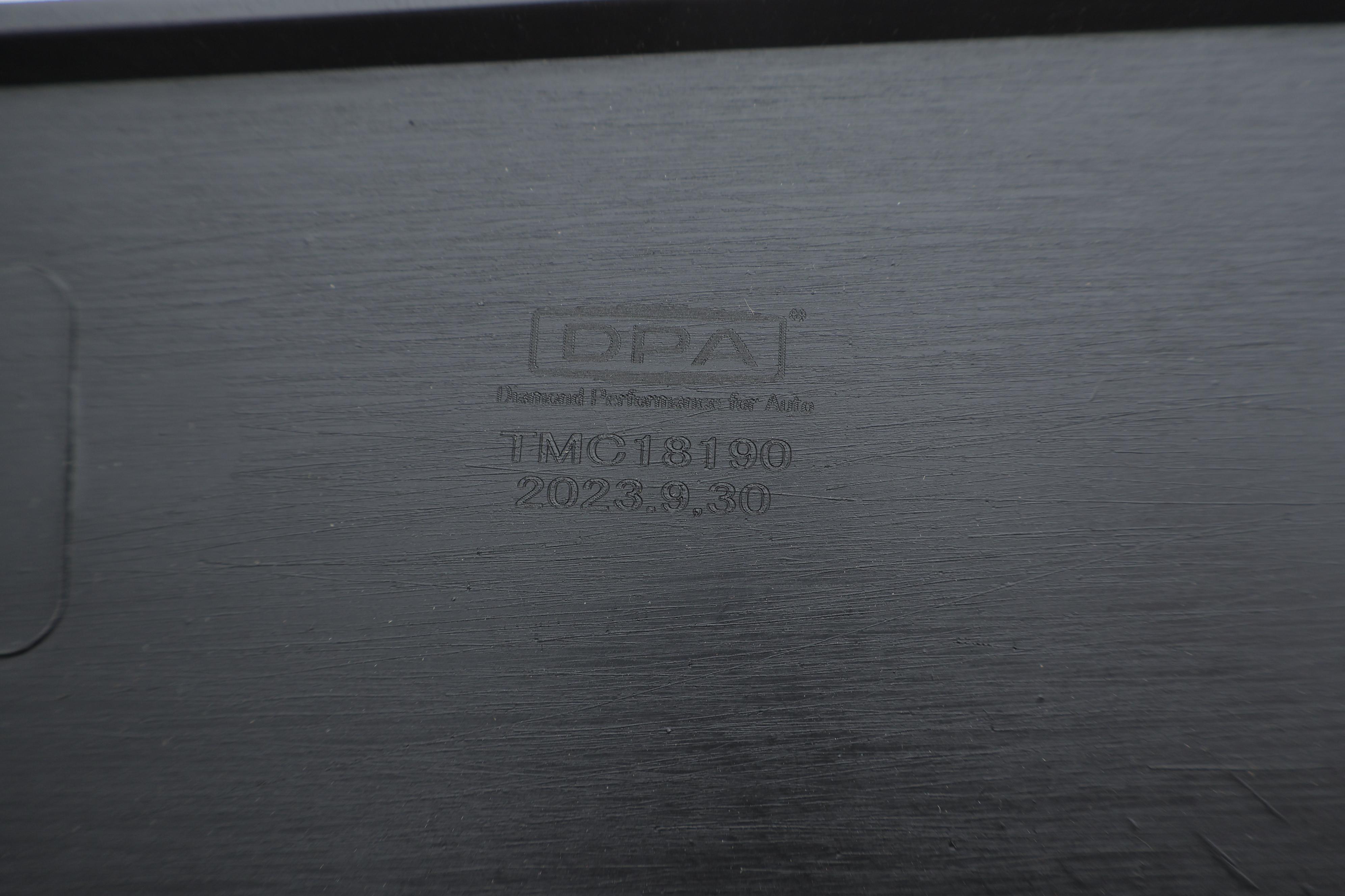 Молдинг дверей (задніх/L) VW Crafter 2.0/2.5 TDI 06-16