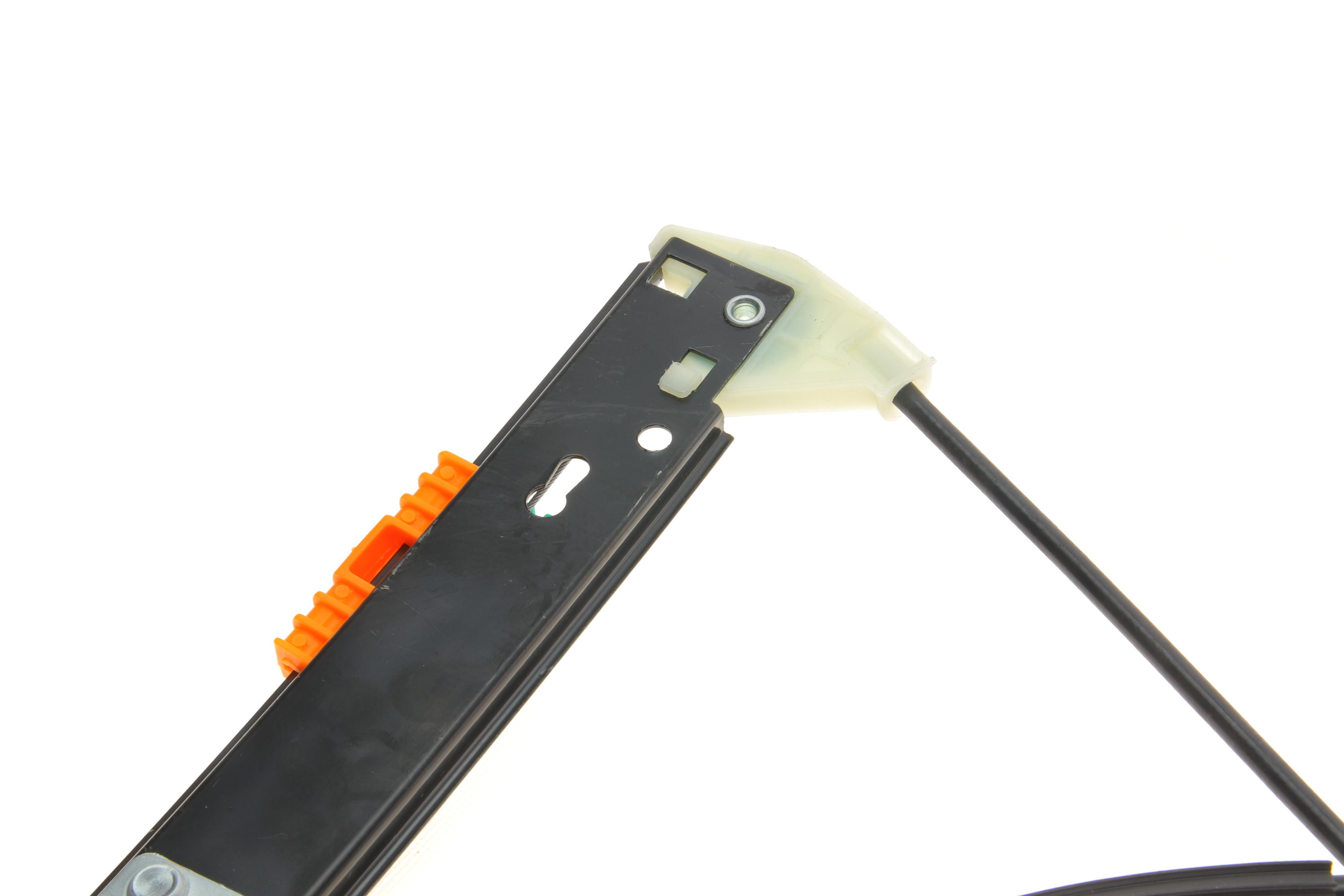 Склопідіймач (передній) Audi A3 97-05 (R) (електро) (без моторчика)