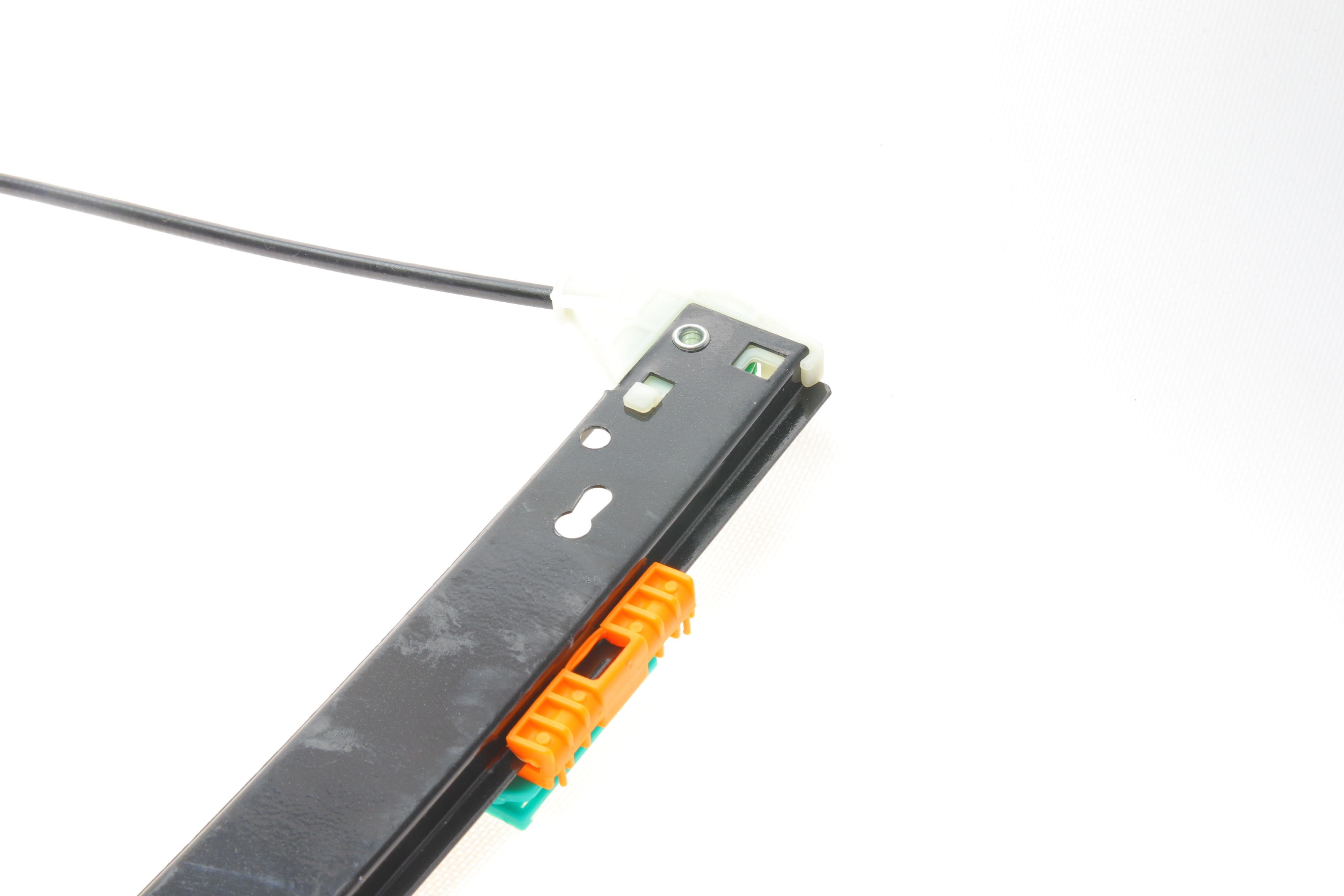 Склопідіймач (передній) Audi A3 97-05 (R) (електро) (без моторчика)