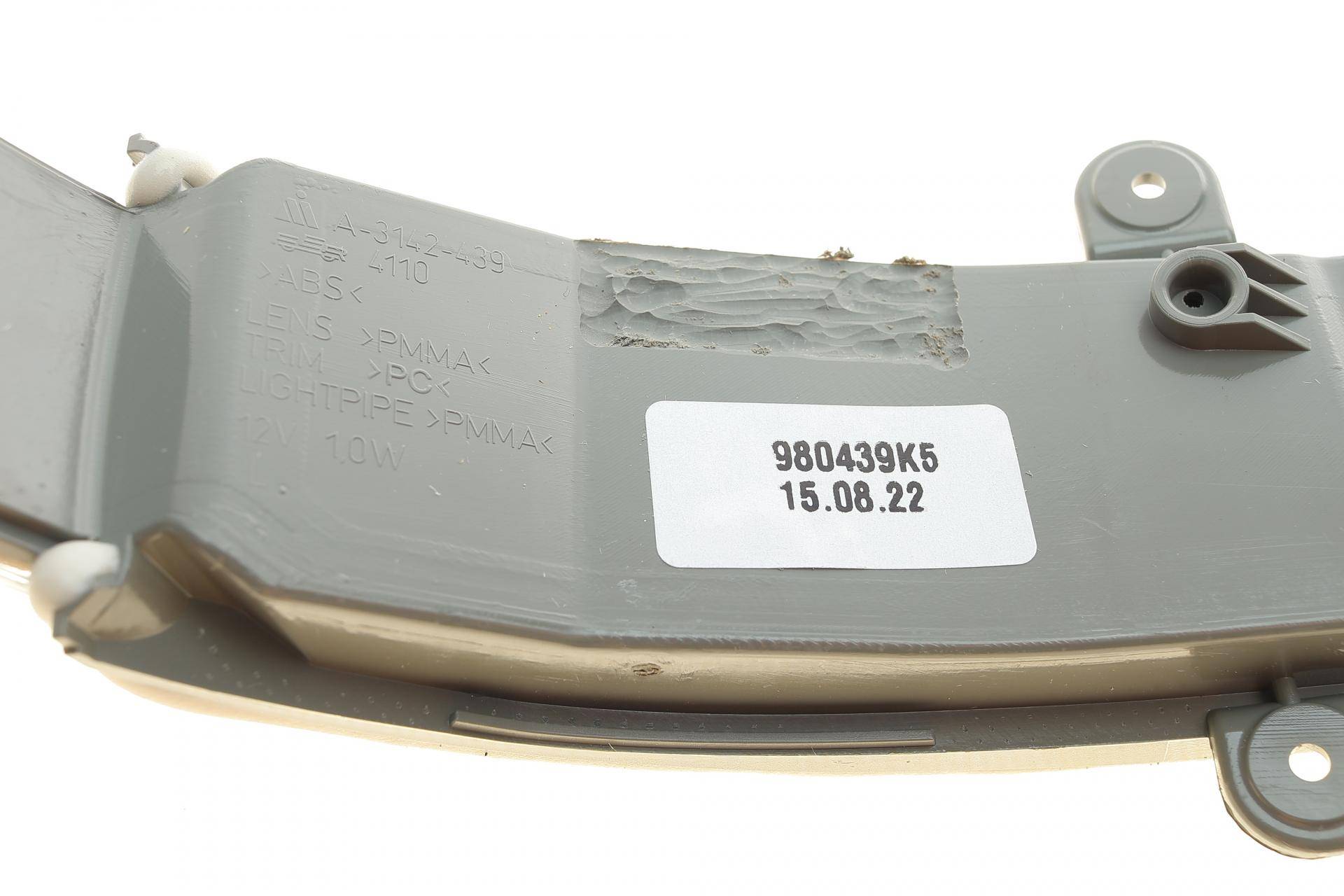 Повторювач повороту на дзеркало MB C-class (W203) 04-07 (L)