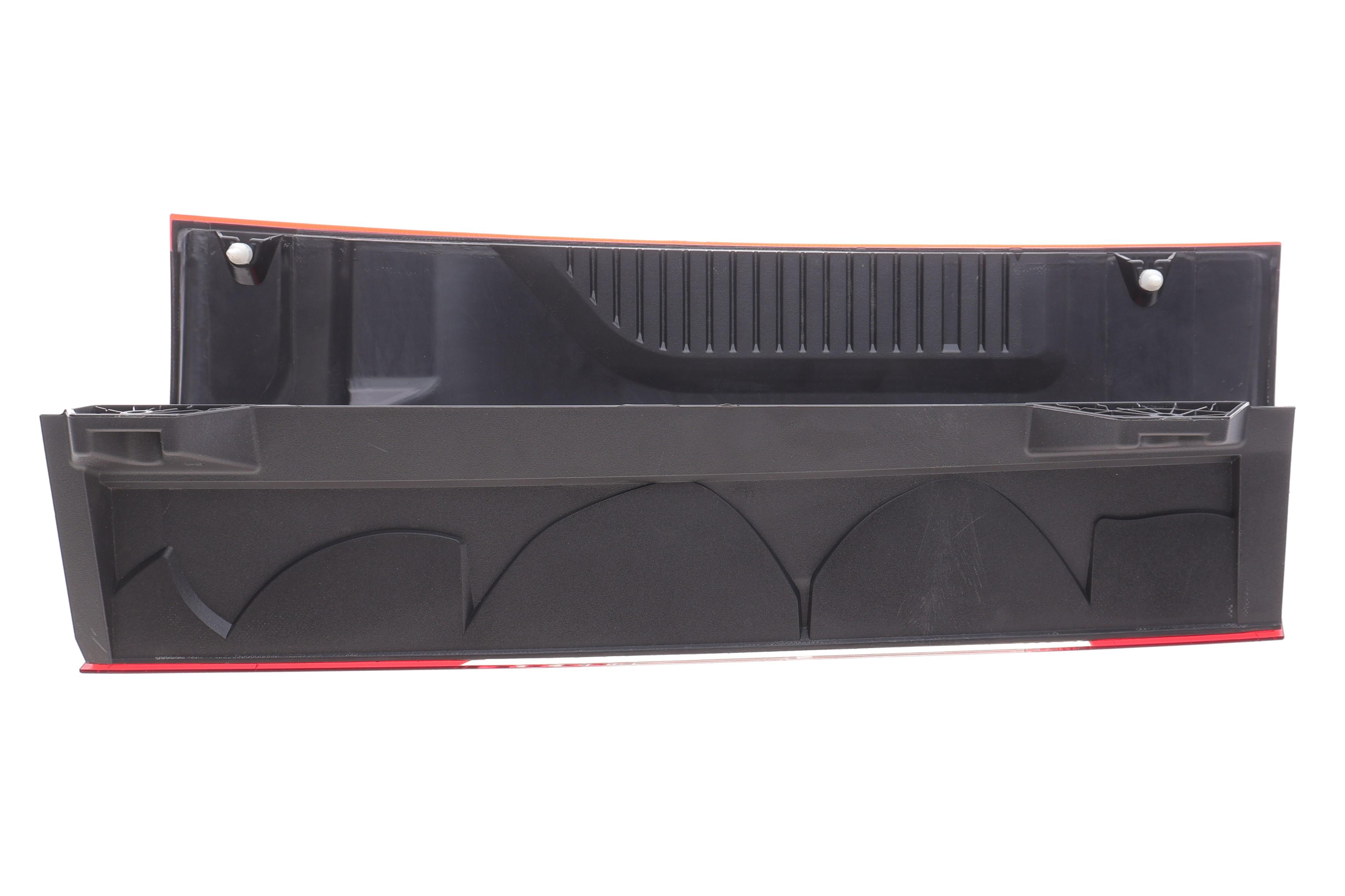 Ліхтар задній MB Sprinter W907/W910 18- (R)