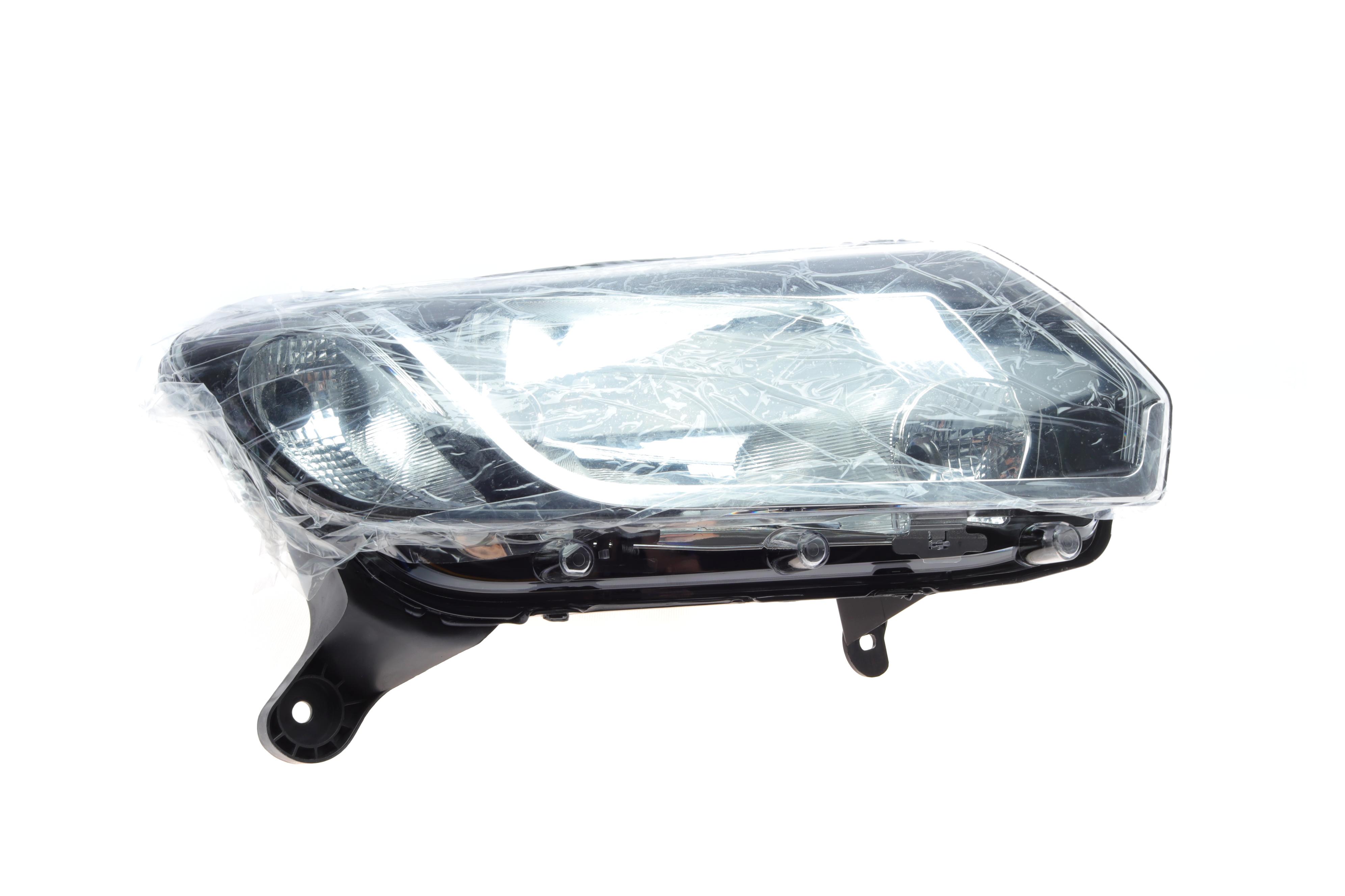 Фара (R) Renault Logan 13-16