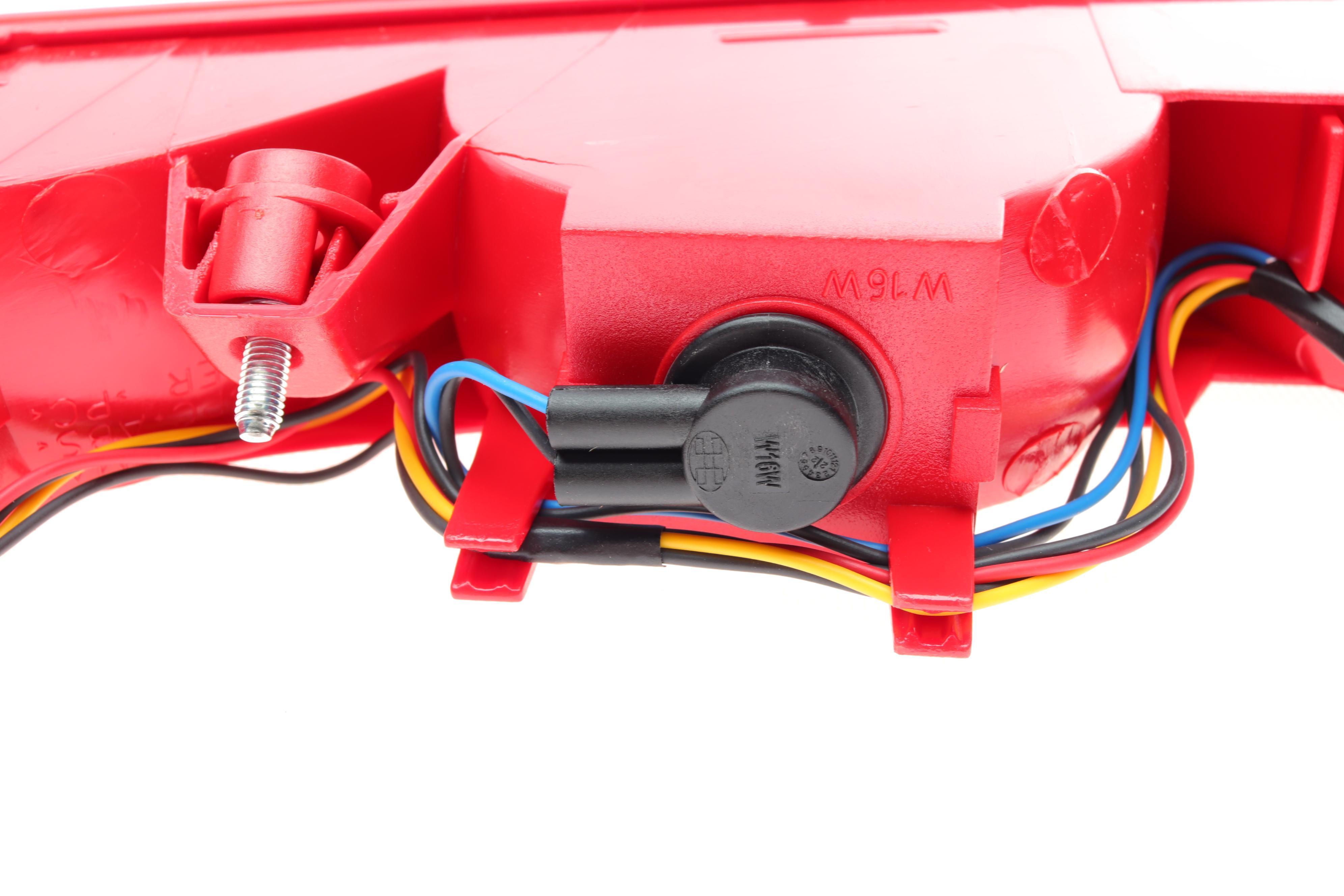 Ліхтар задній Audi Q7 06-15 (L) (LLF772)