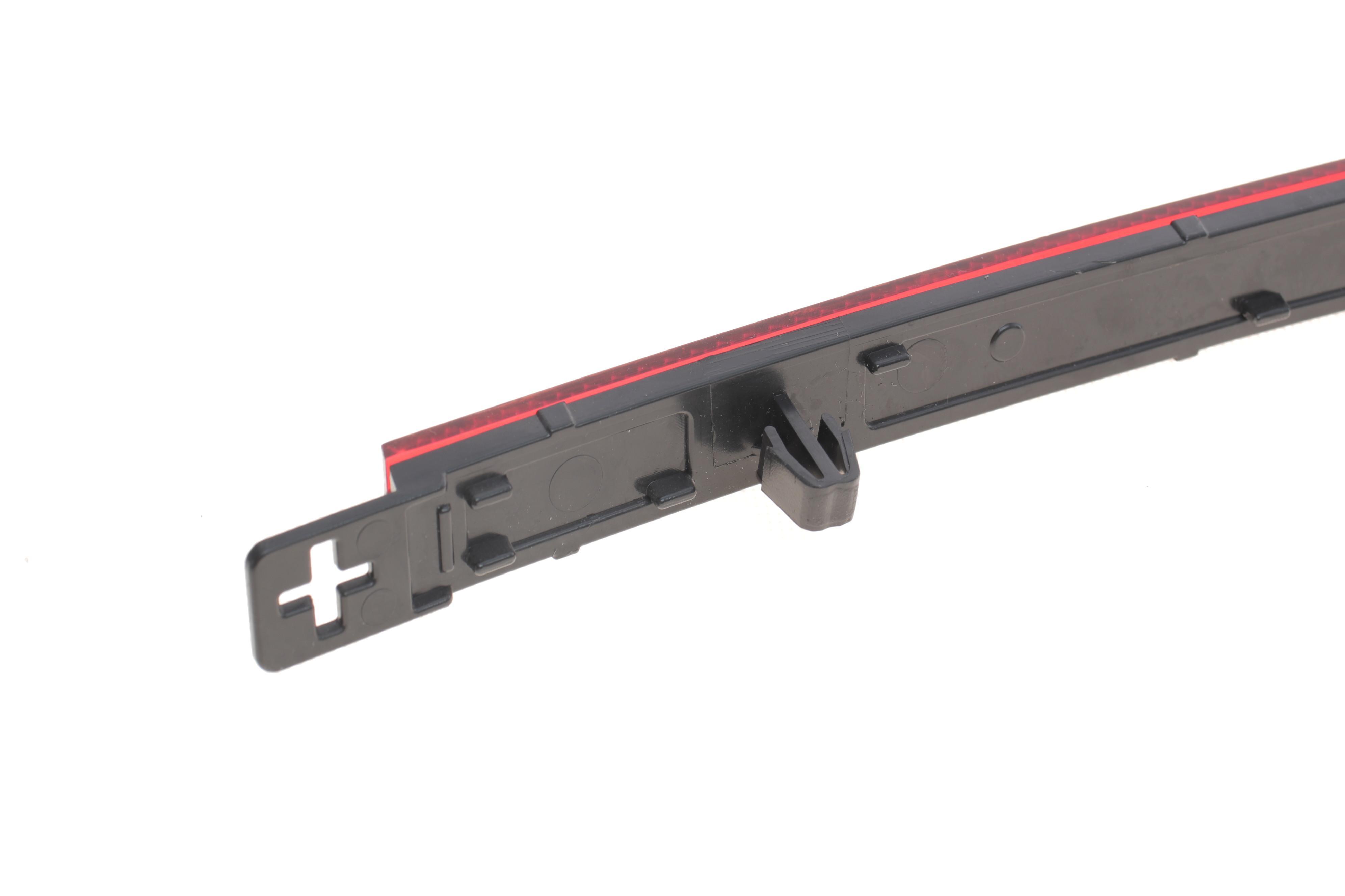 Світловідбивач бампера (заднього) VW Touareg 18-