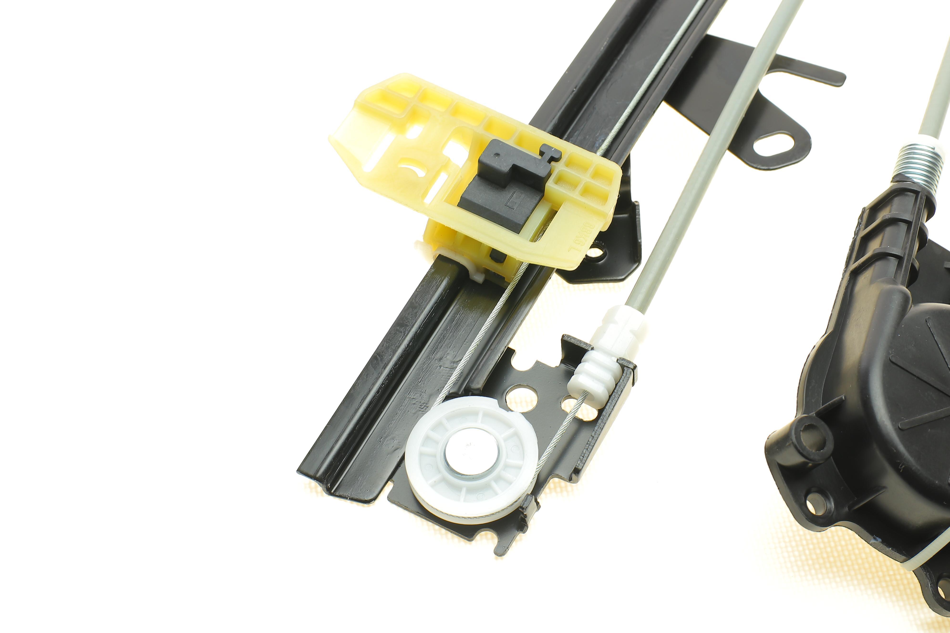 Склопідіймач (передній) Renault Megane II 02-11 (R) (електро) (без моторчика)