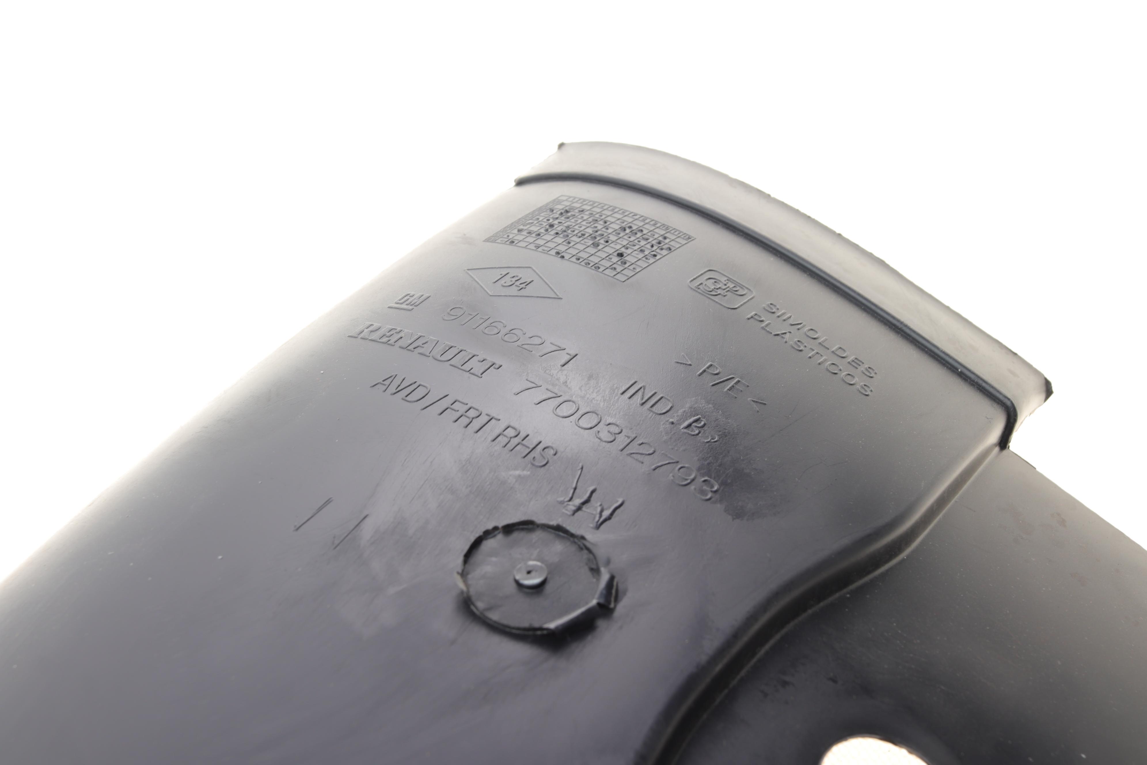 Підкрильник (передній/перед.частина) Opel Vivaro/Renault Trafic 01- (R)