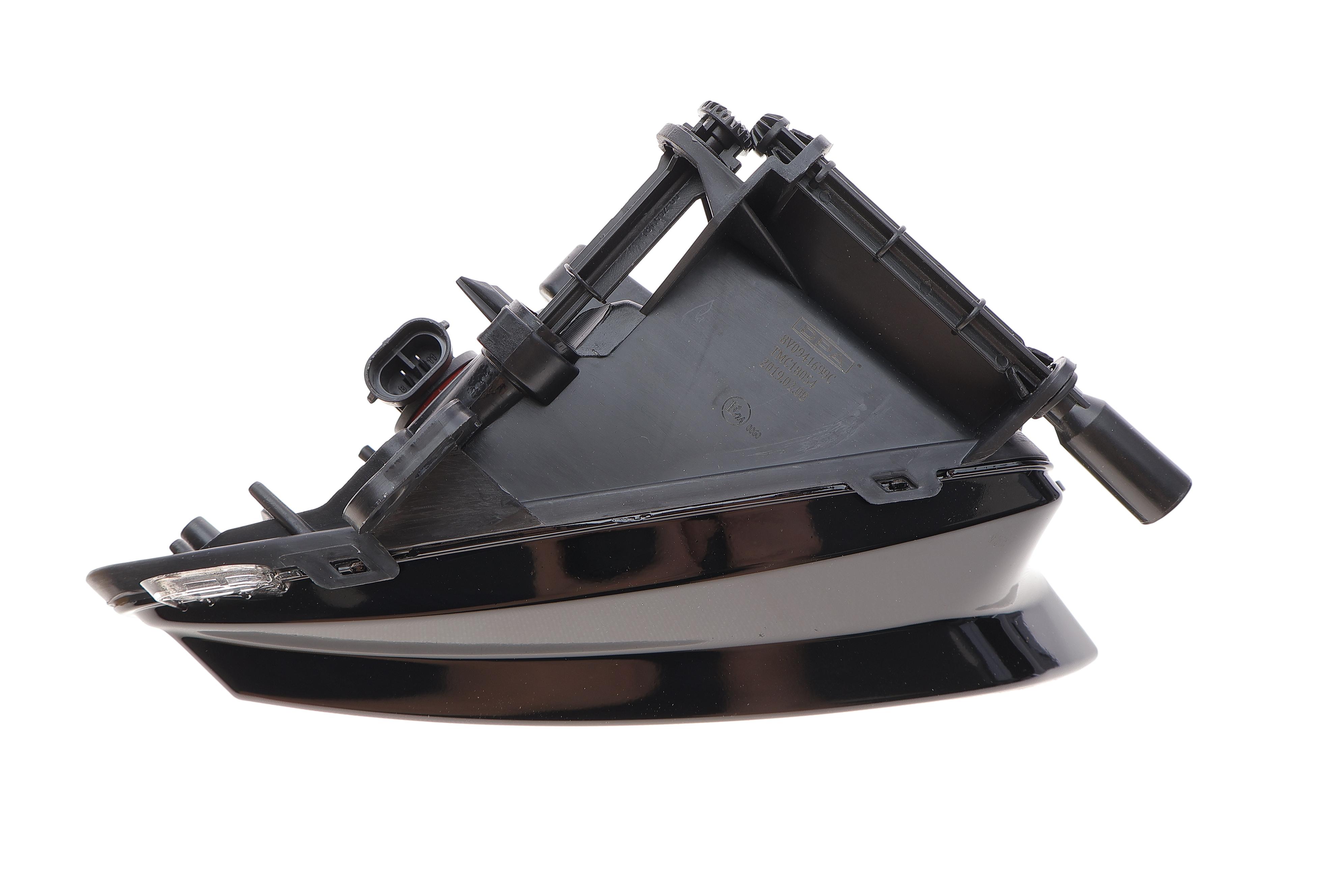 Фара протитуманна Audi A3 12-17 (L)