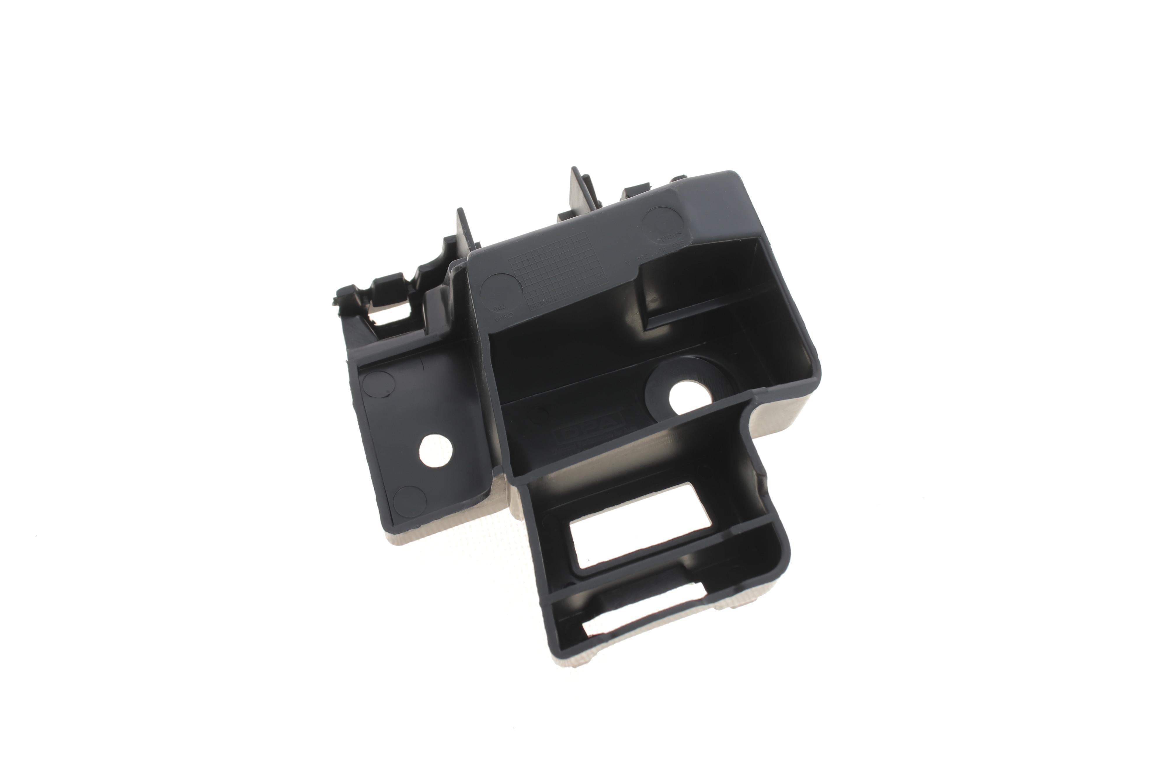 Кронштейн кріплення бампера (заднього/L) VW Golf VI 08-12