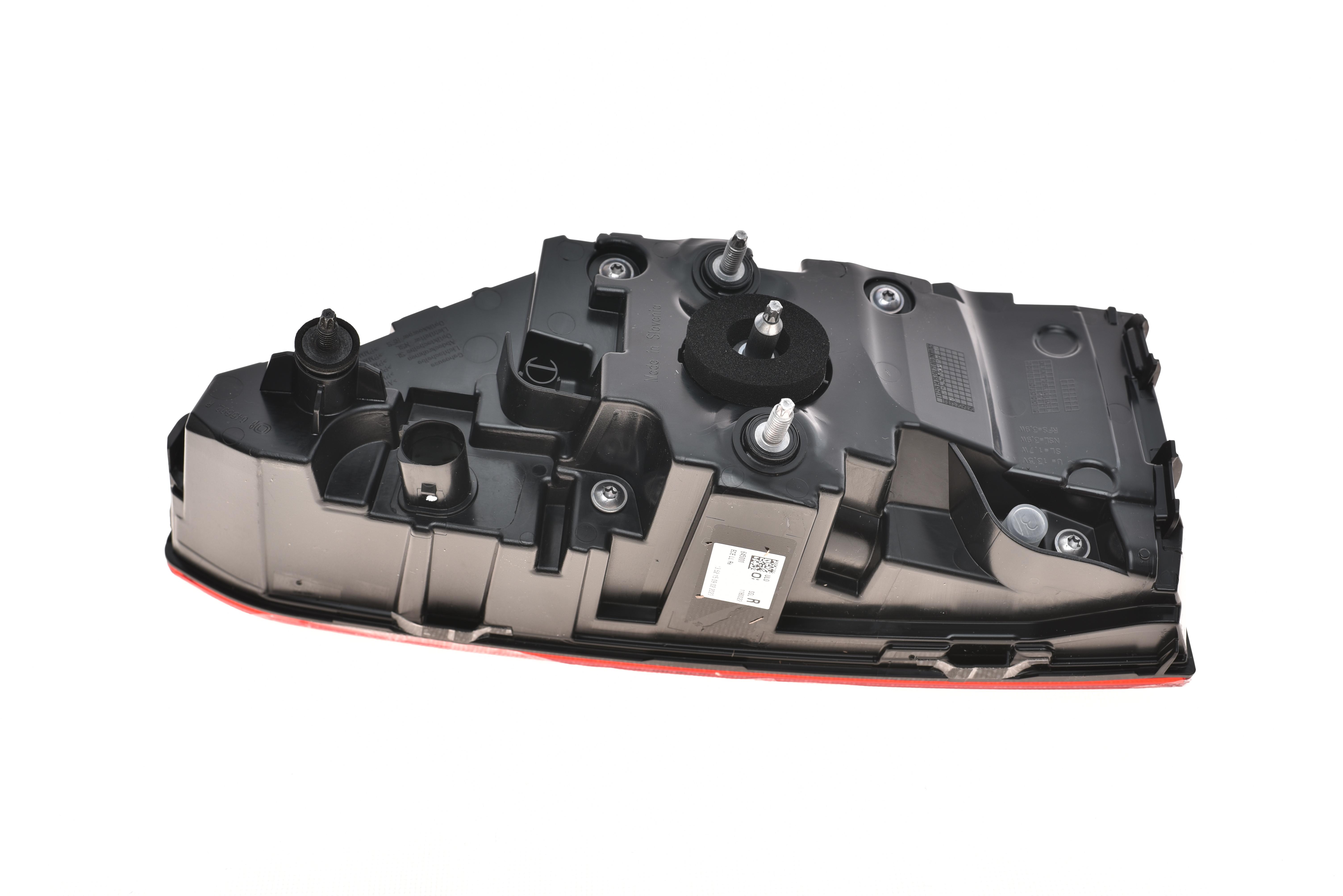 Ліхтар задній Audi A6 18- (R)